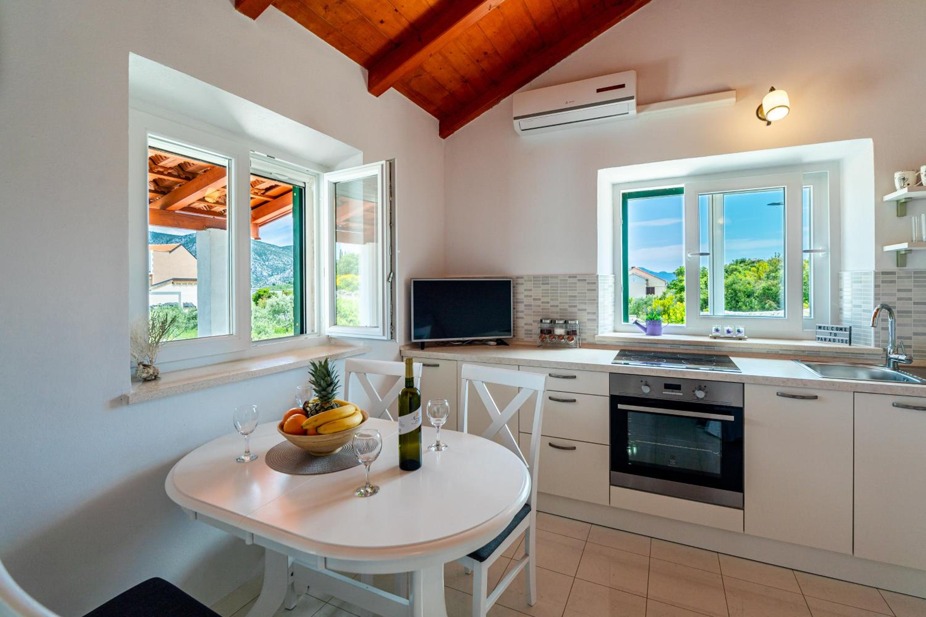 Vineyard House & Olive Grove House