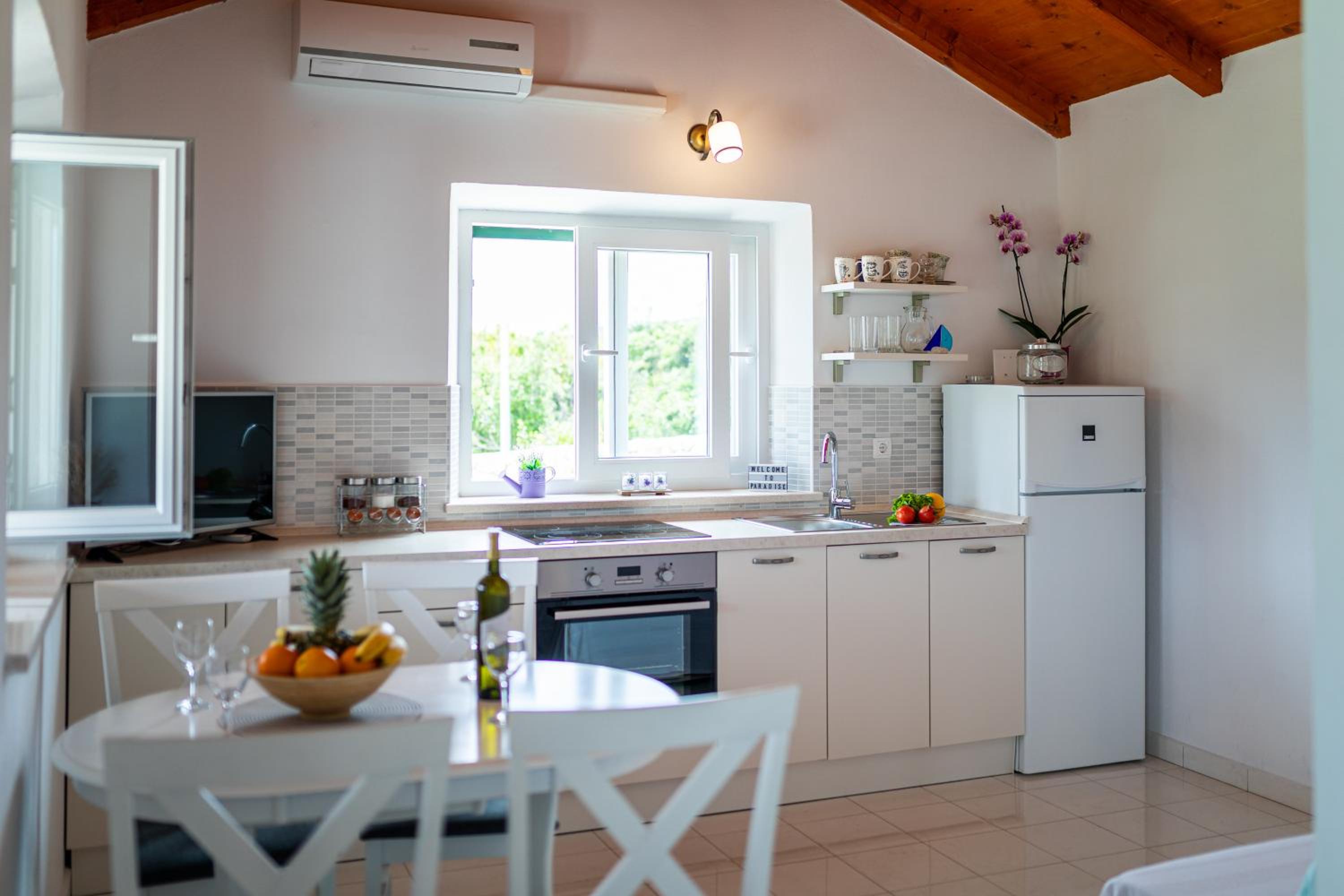 Vineyard House & Olive Grove House