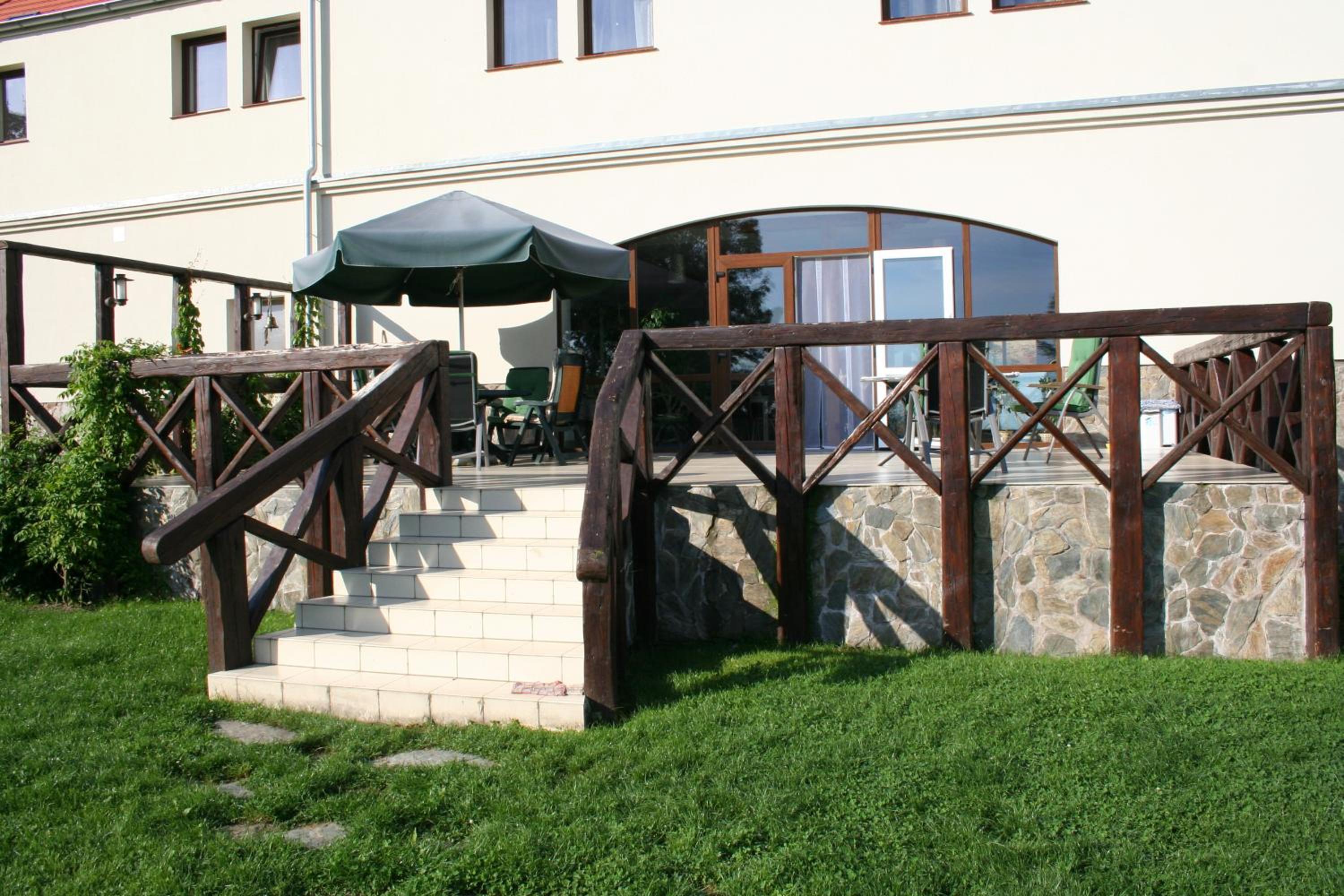 Photo 34