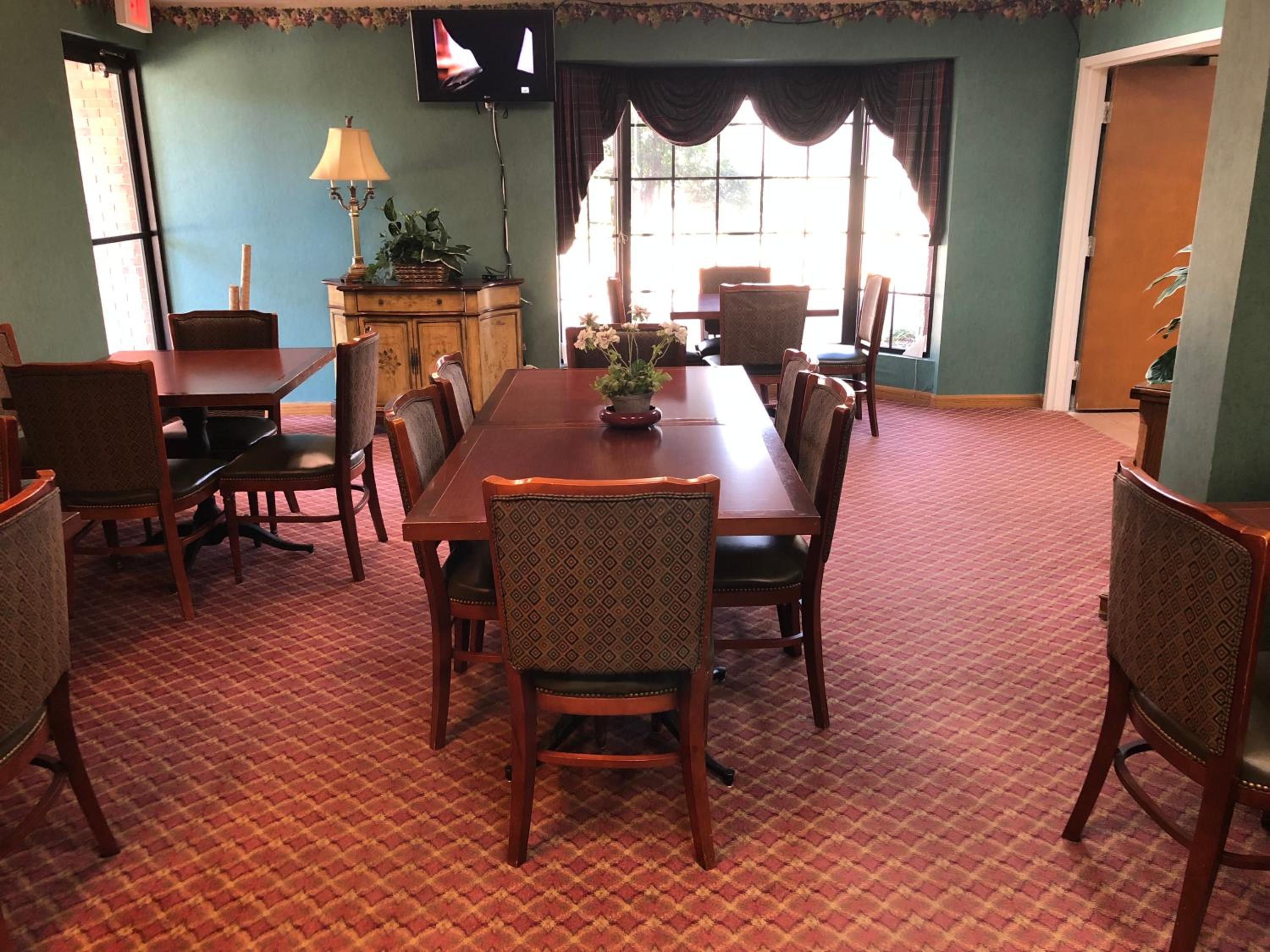 Delta Inn