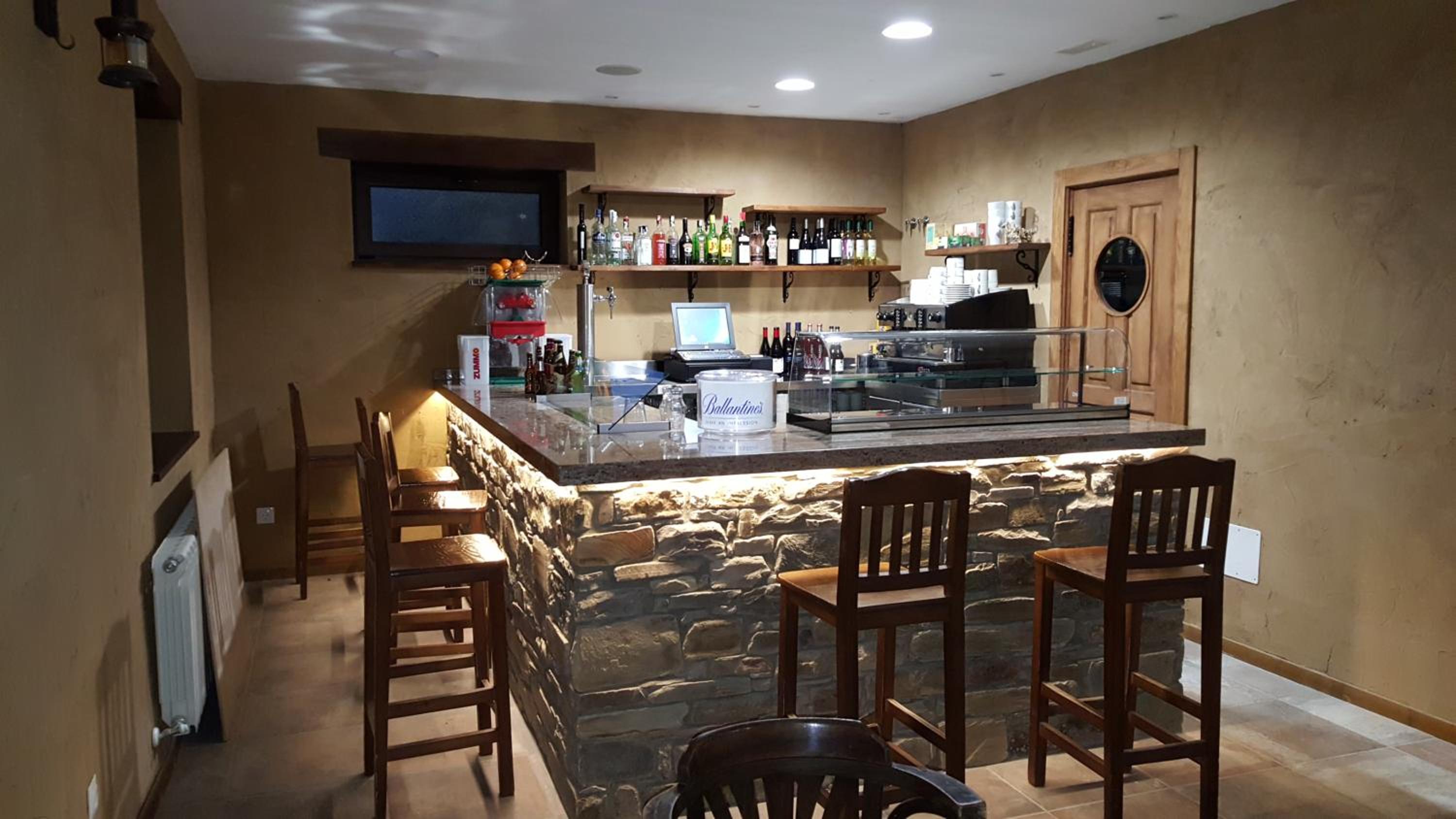 bar