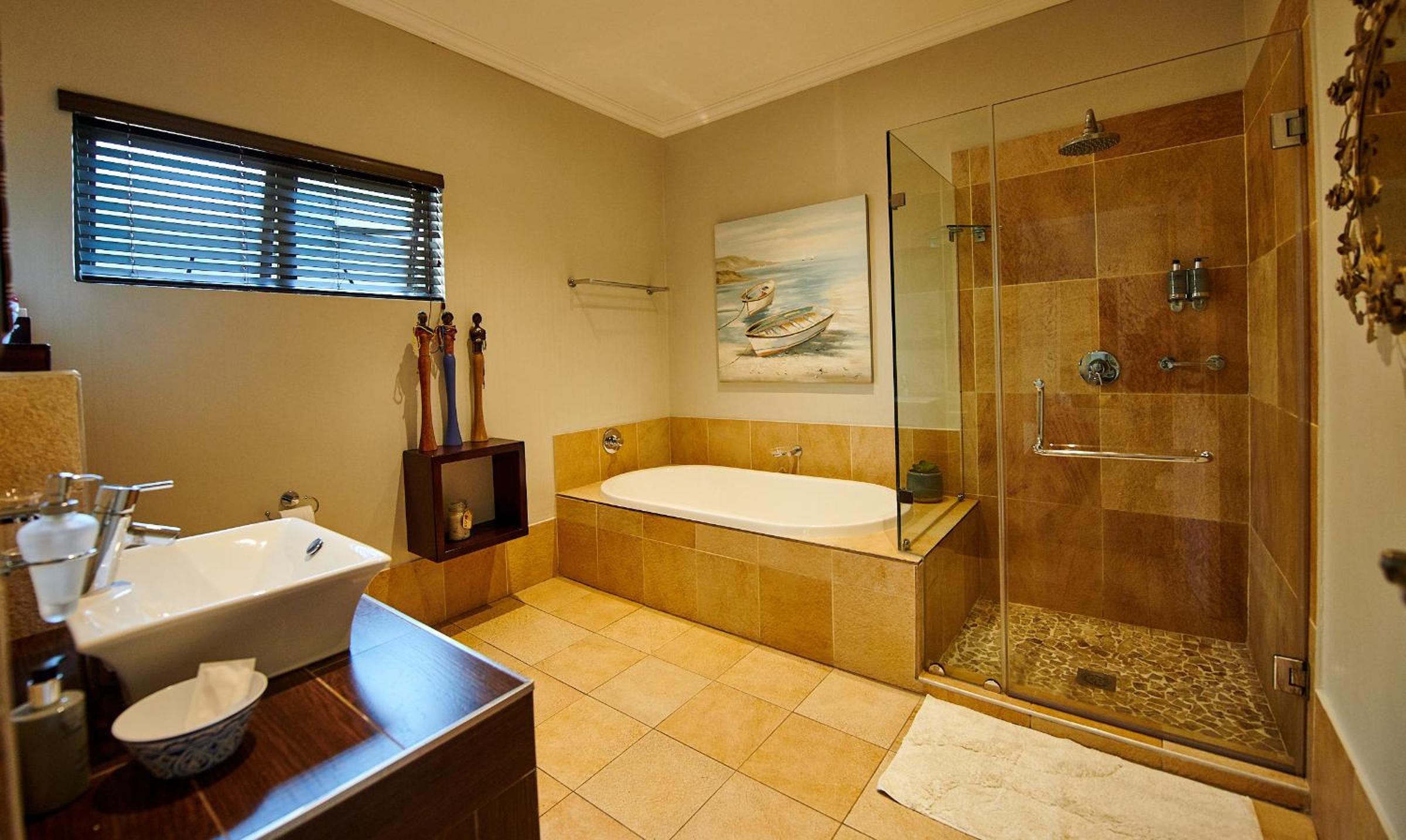The Hamptons Guest House