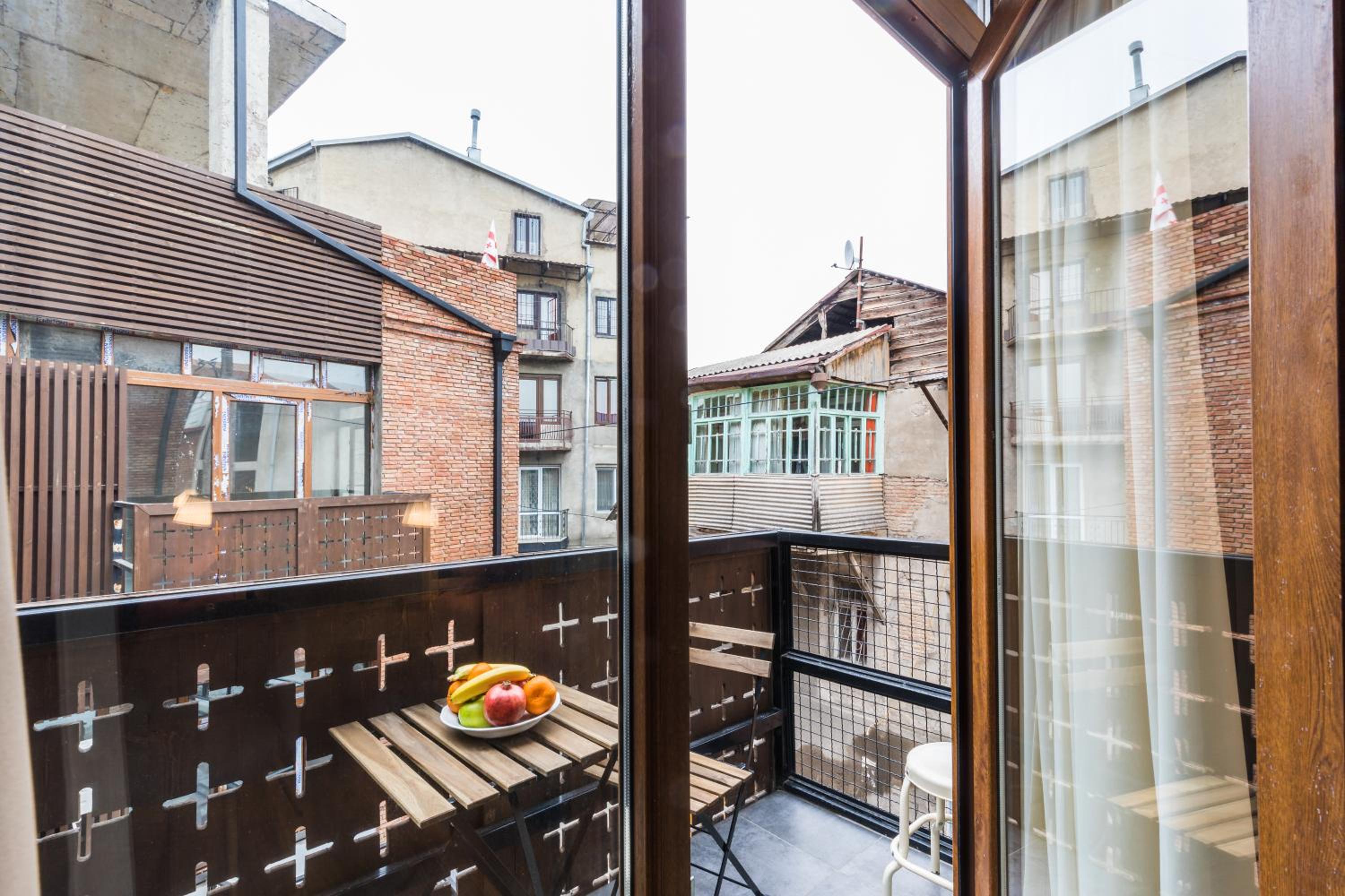 PraDo Rooms view 2