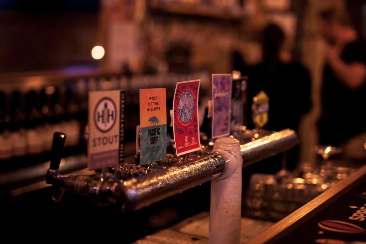 bar