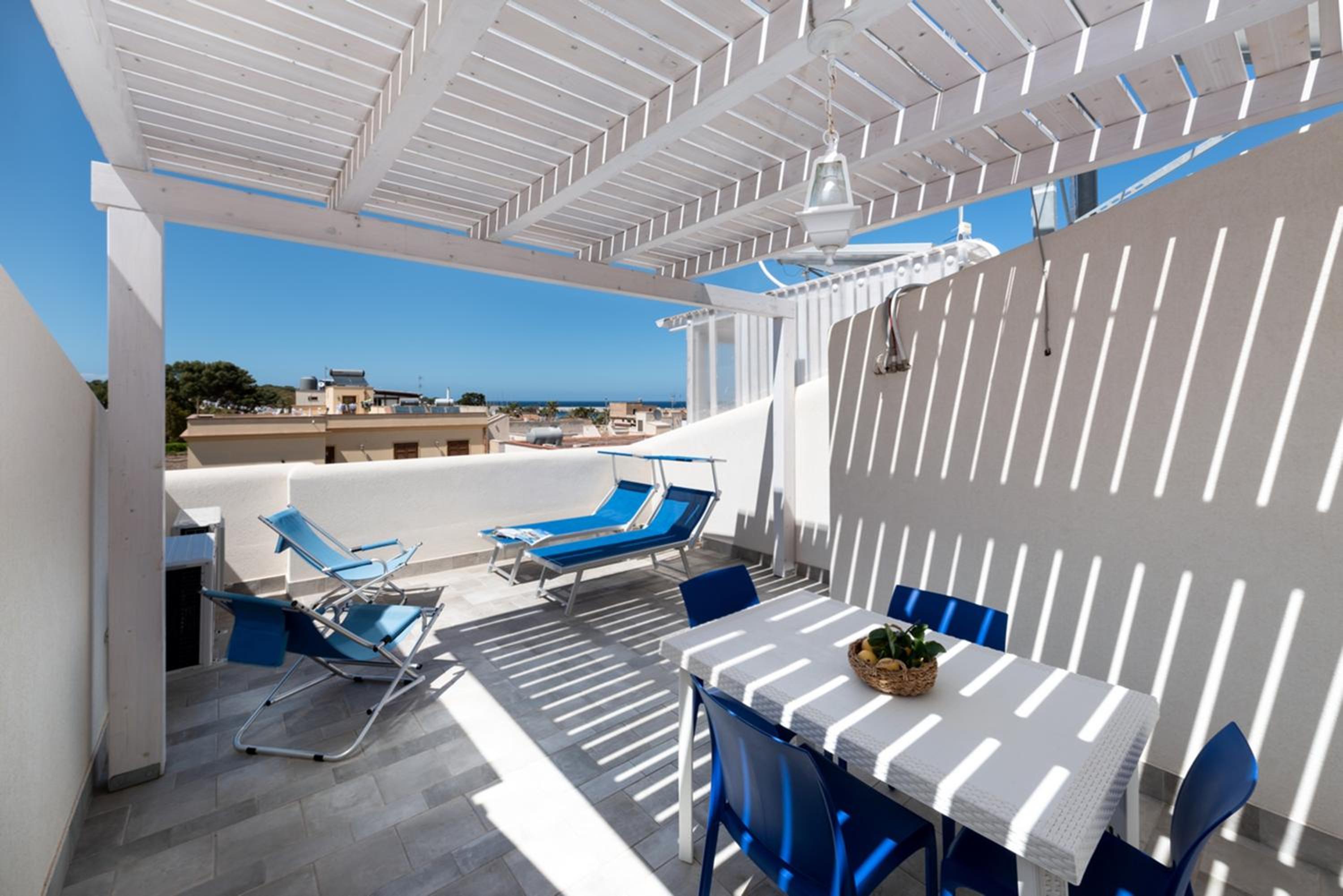 Isule Apartment & Terrace