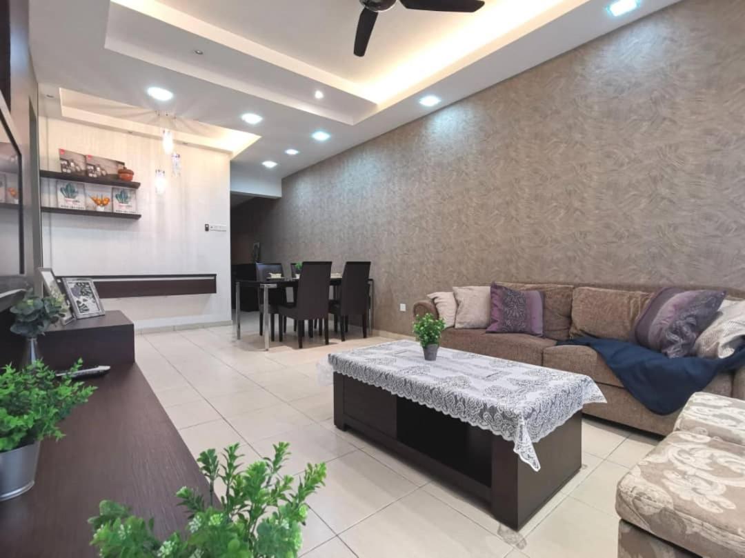 Menjalara Kepong Desapark & PJ 中文房东 B12