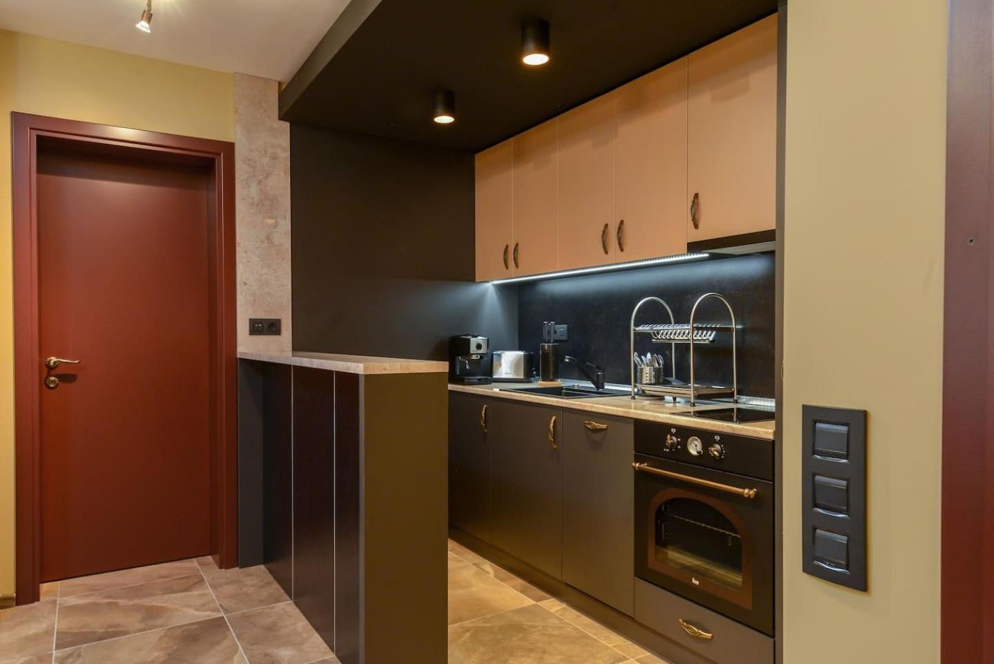 Sofia Dream Apartments - Jazzy Two Bedroom Suite view 2