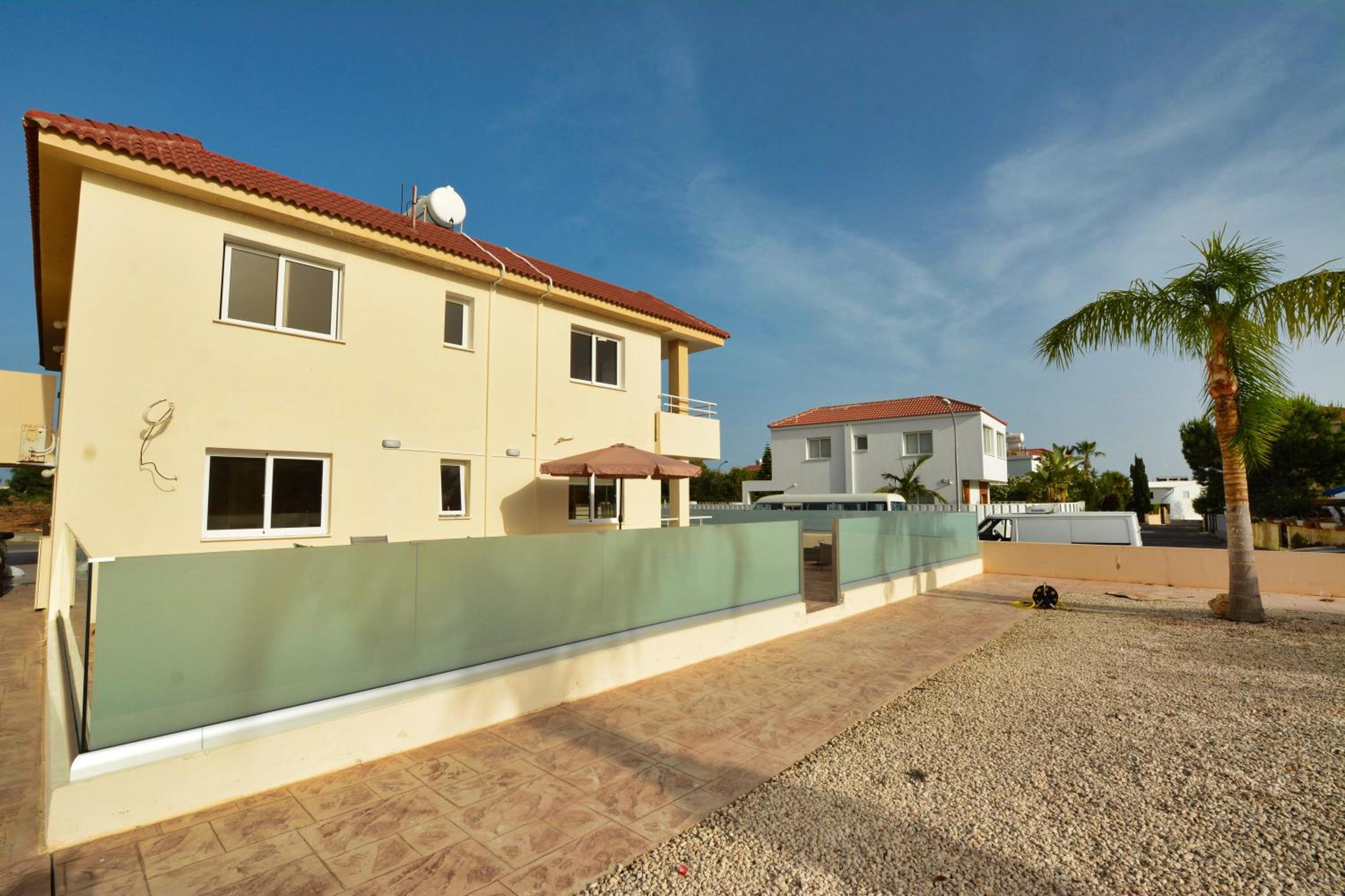 Nissi Martha Apartment view 3