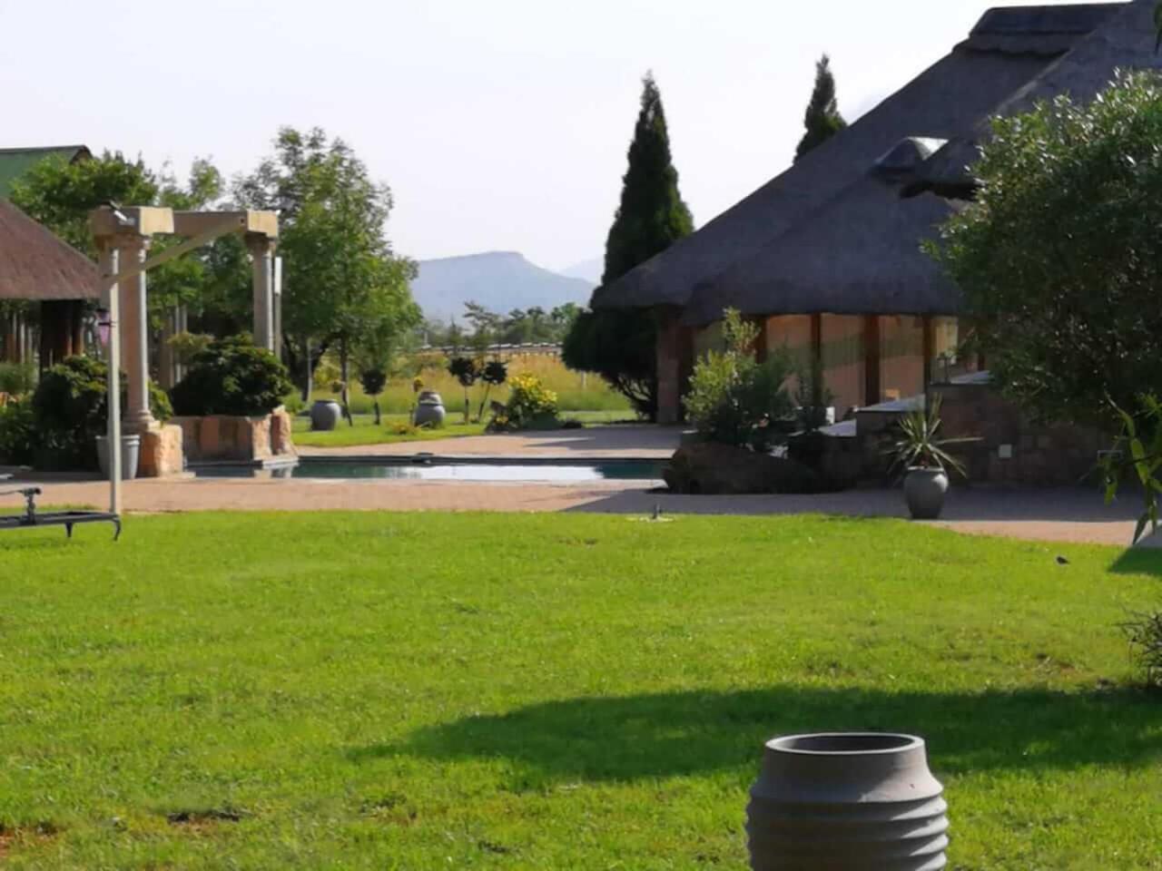 Stone Hounds Lodge view 3