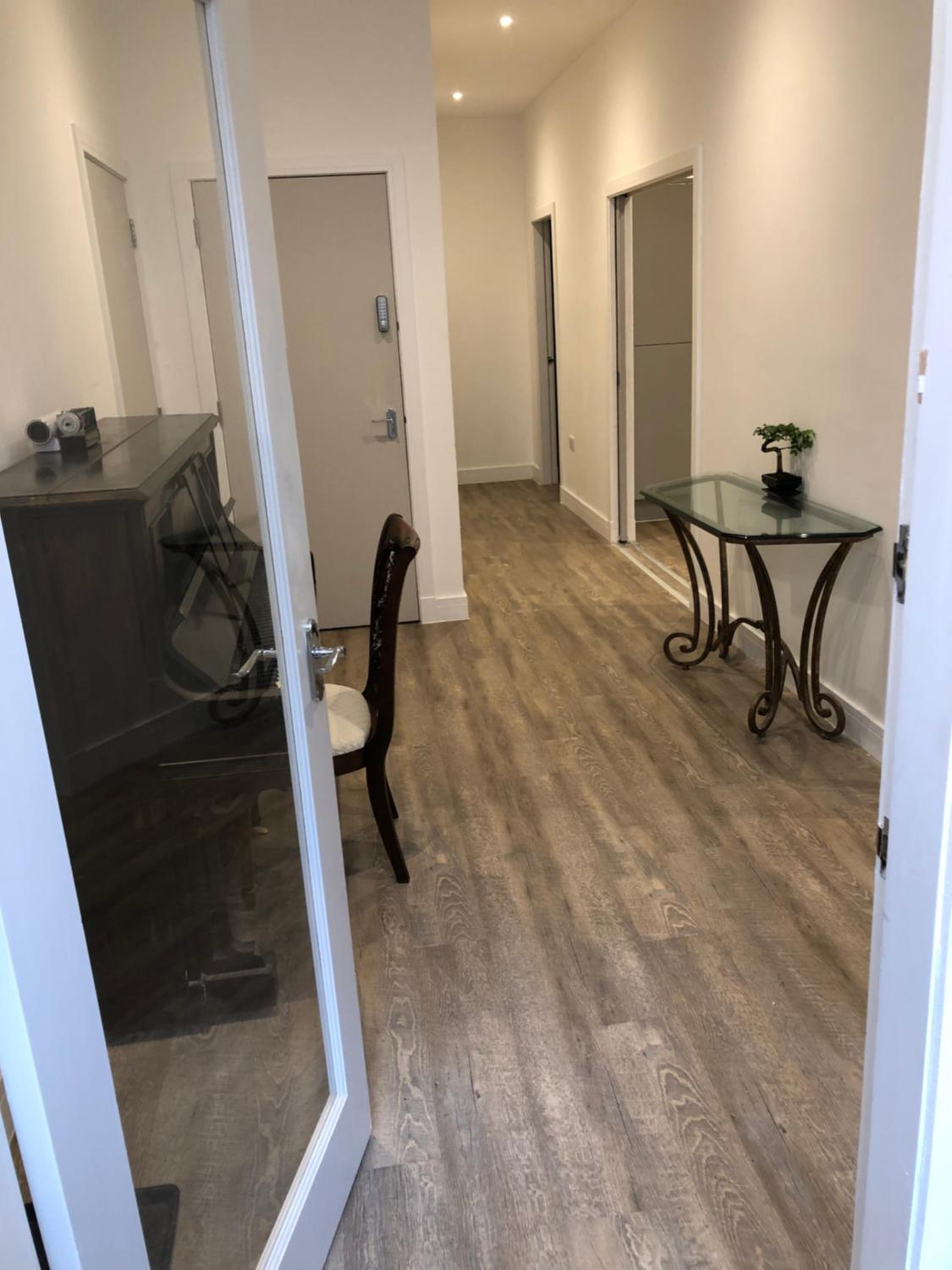 Haymarket Spacious 3 Bedroom Street Level view 5