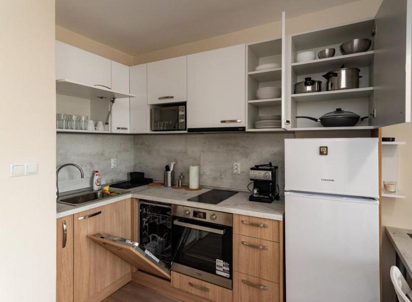 Apartment Galia in Burgas city center view 4