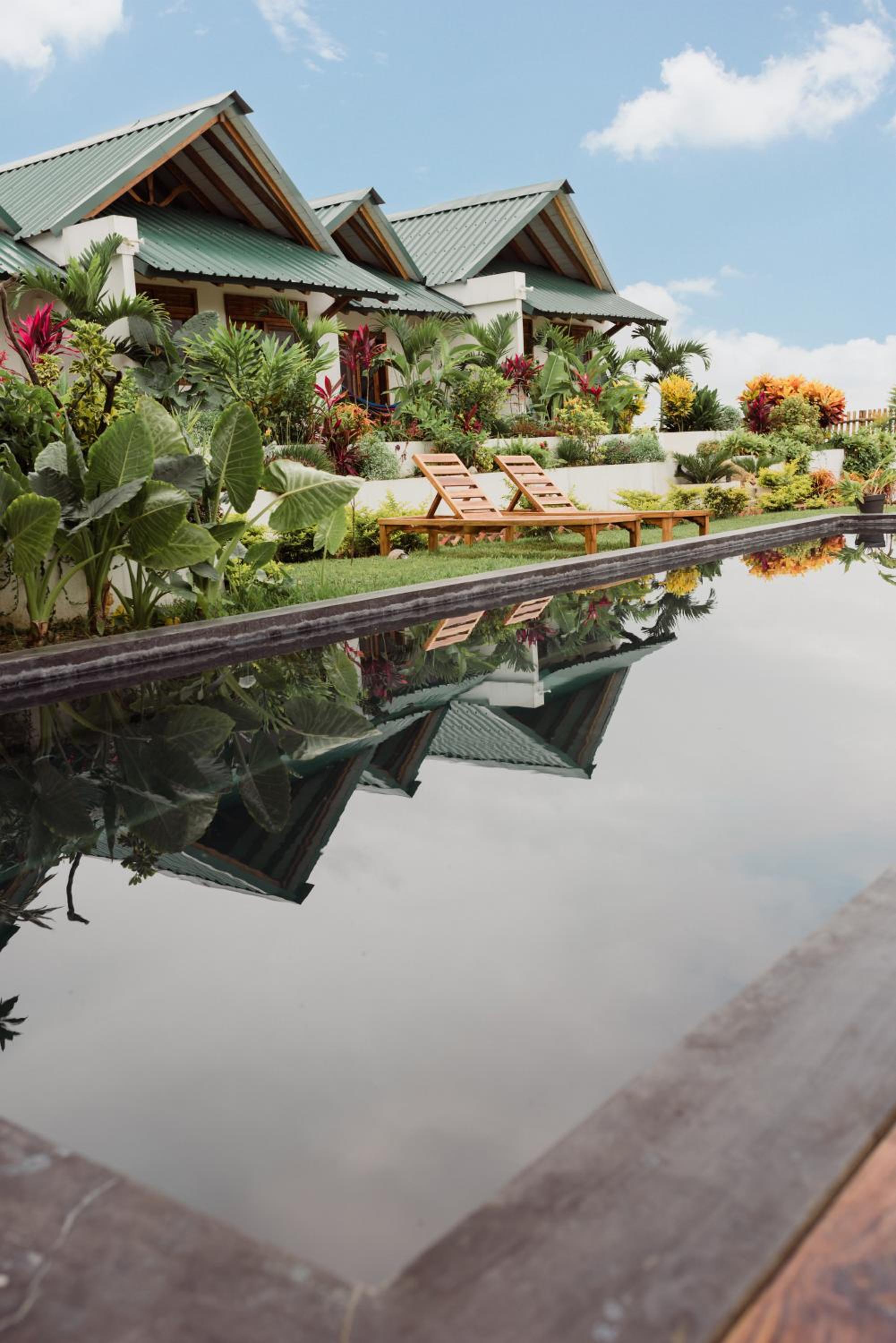 Hotel Villas Los Olivos - Image 1