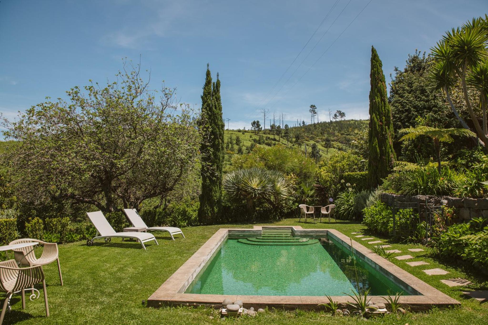 Casa da Muda Cottages & Villa view 4