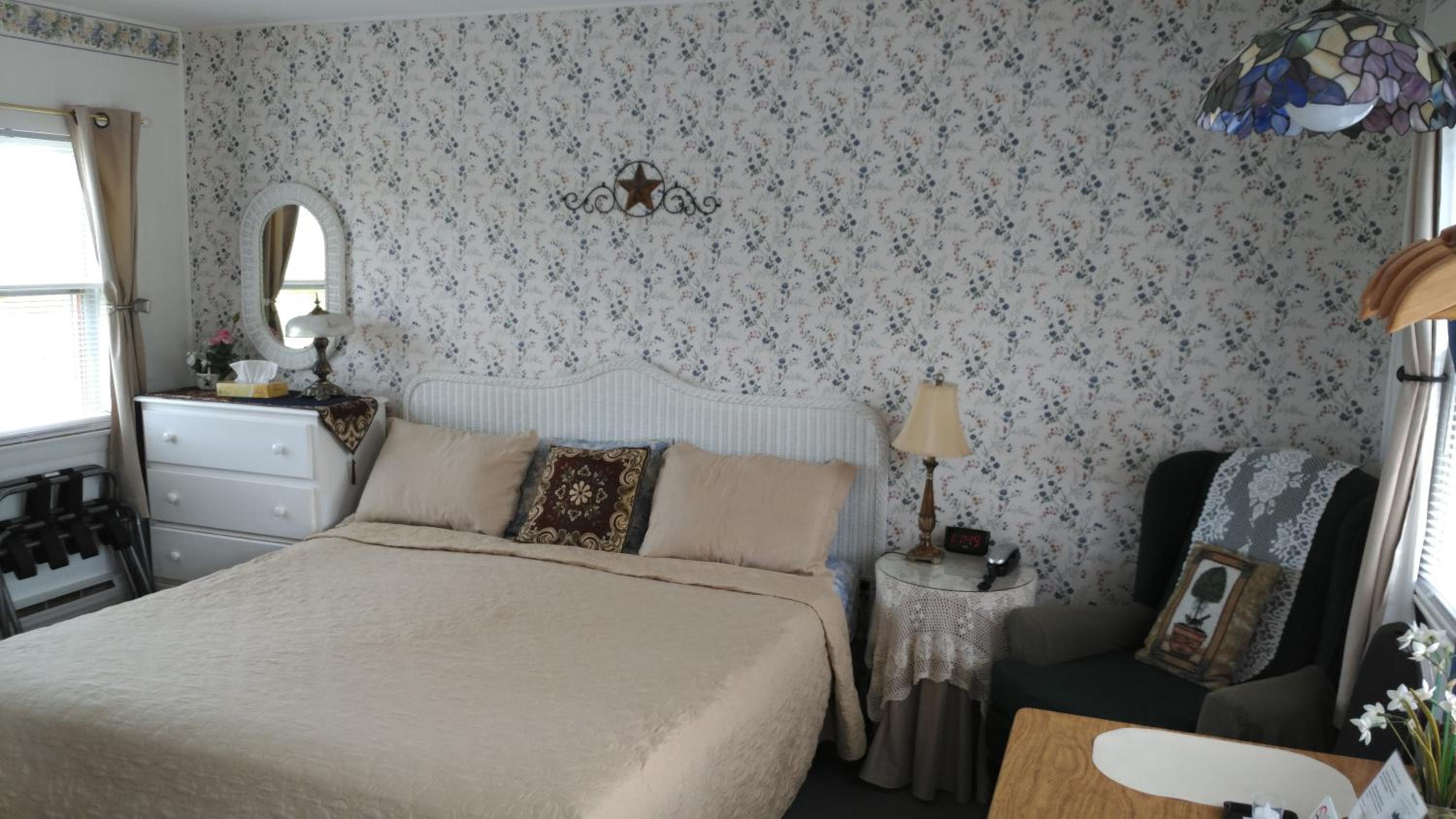Midway Lodging - Property Image 6