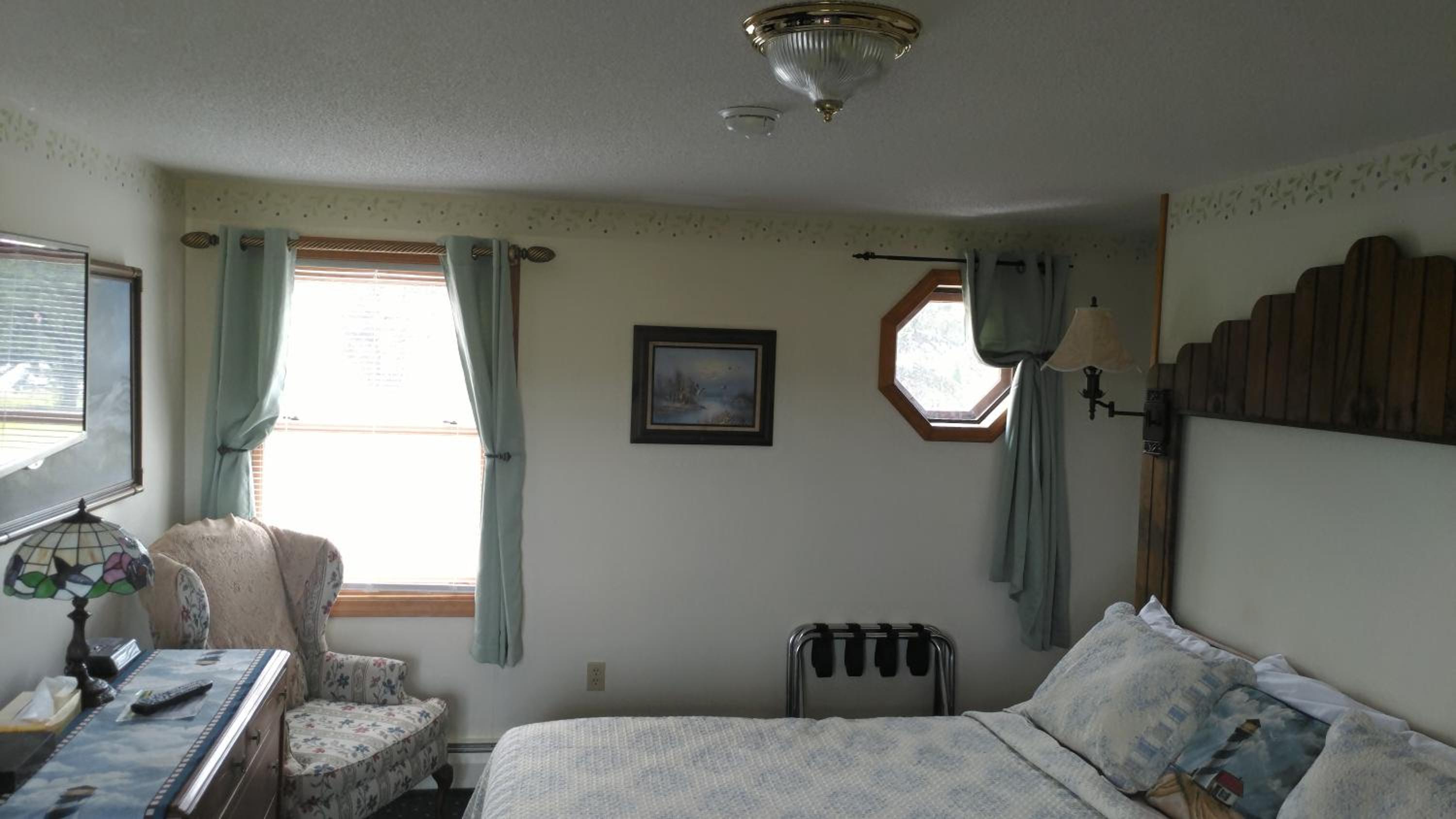 Midway Lodging - Property Image 17