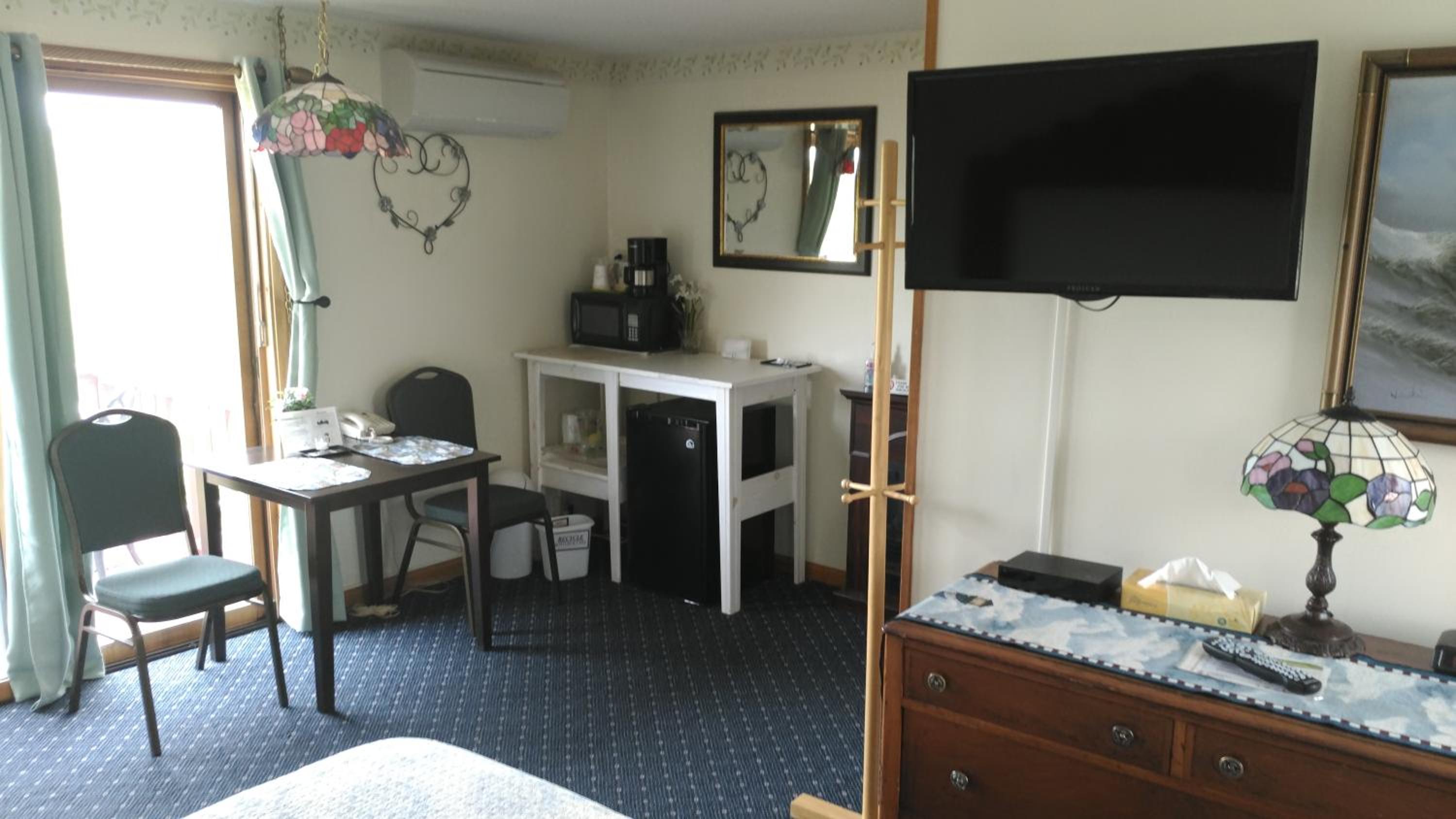 Midway Lodging - Property Image 34