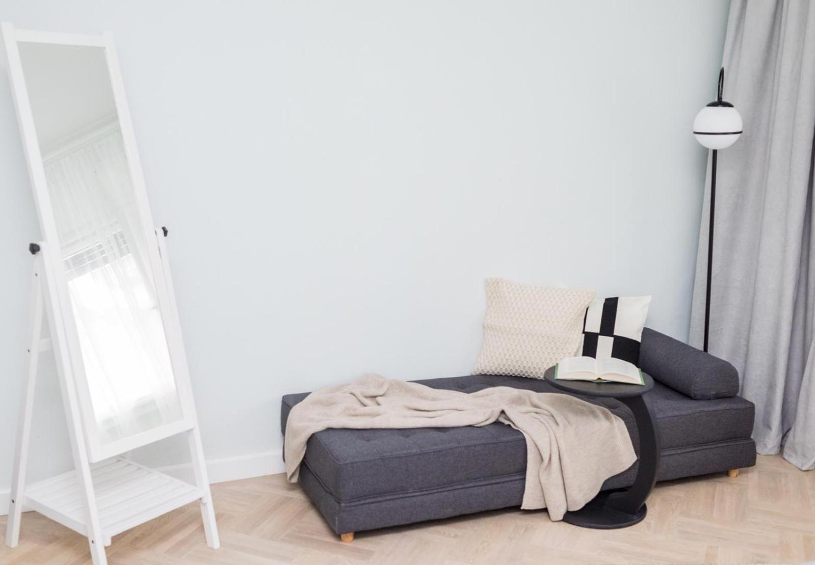 Explore the City from Its Center in a Chic Balcony Apartment view 5