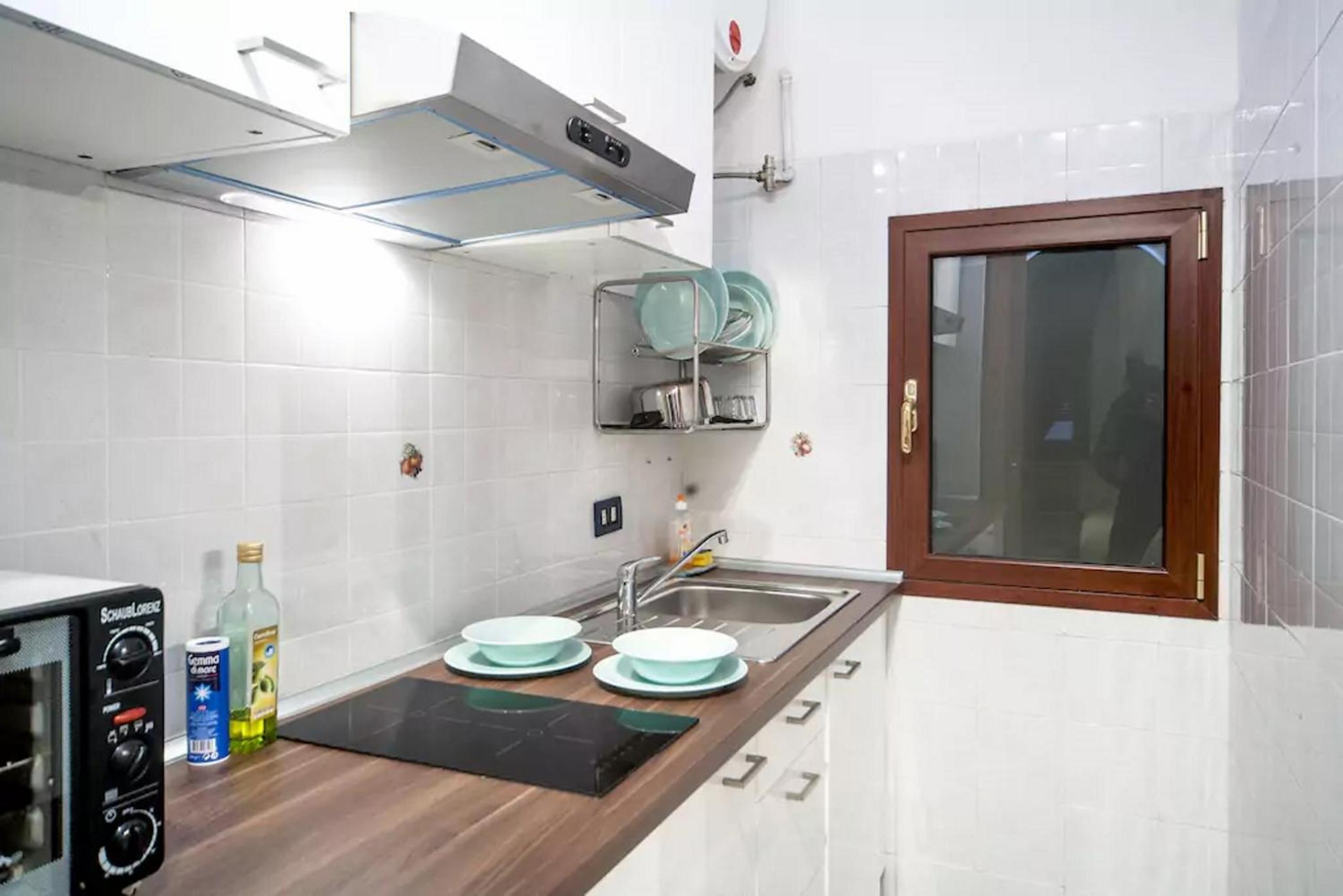 Garibaldi Apartment 2 view 4