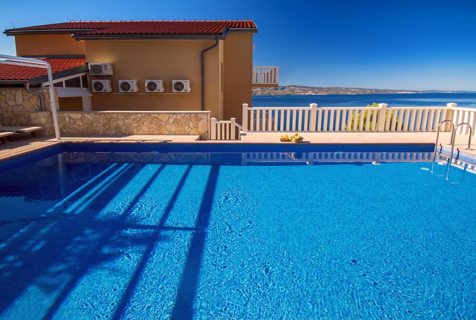 Villa Ana with private 50m2 pool, 7 bedrooms, 7 bathrooms, 18 persons max view 2