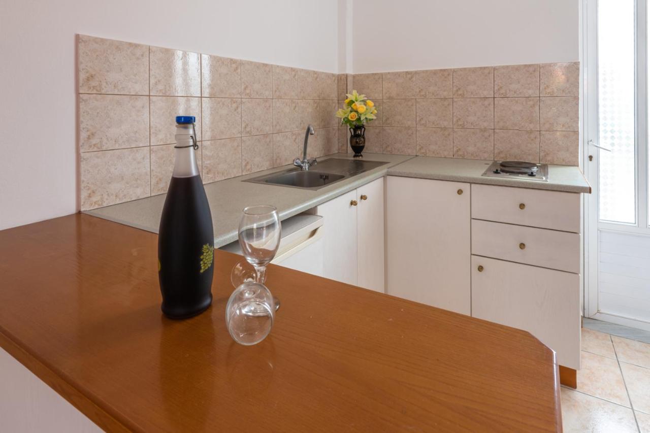 Anthi Studios & Apartments