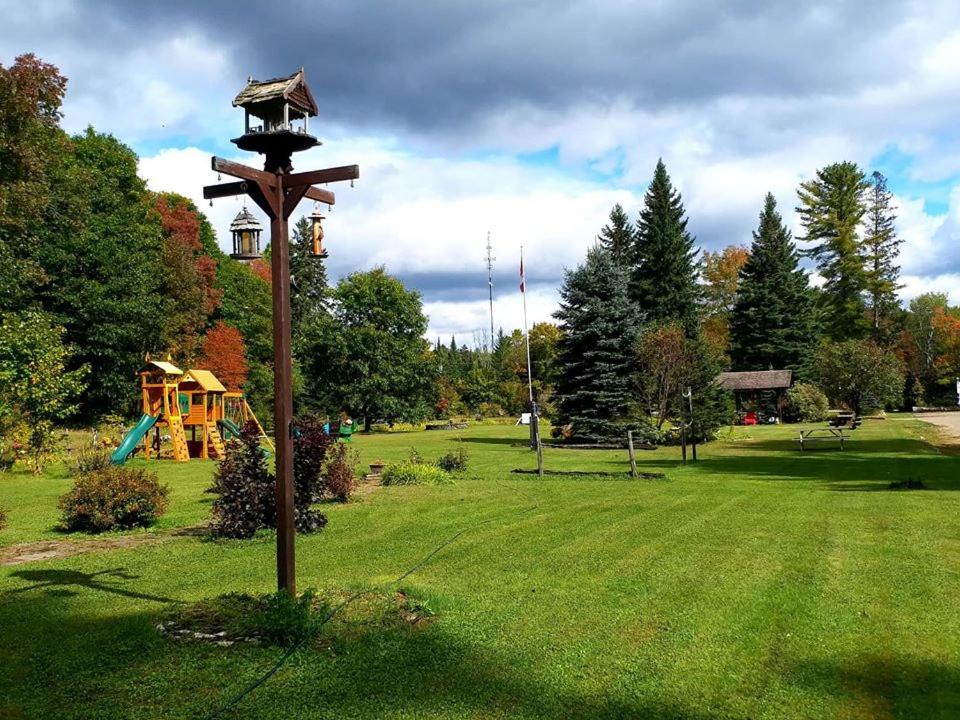 Dwight Riverside Inn