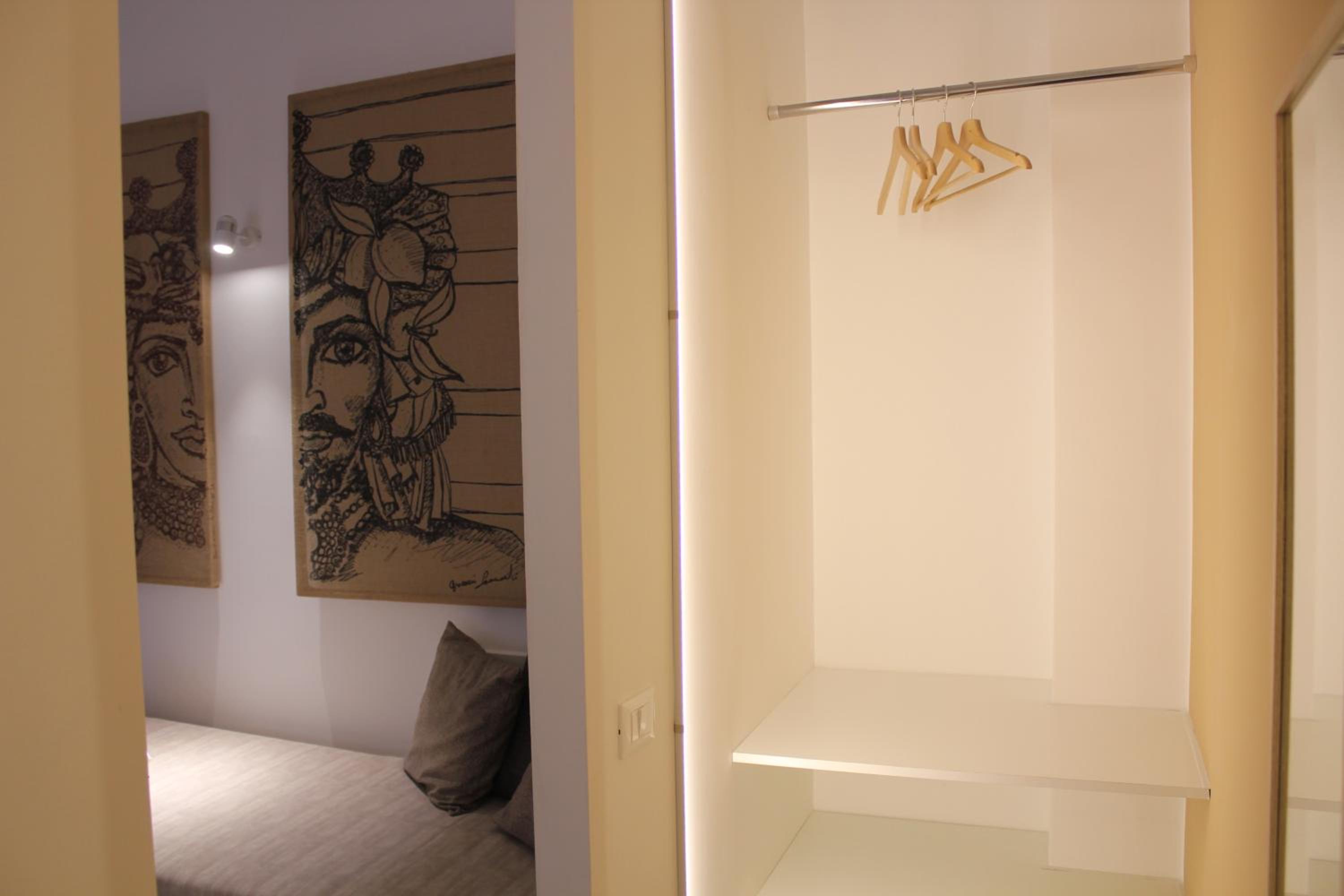 LA FINESTRA SUL PORTO - Image 3