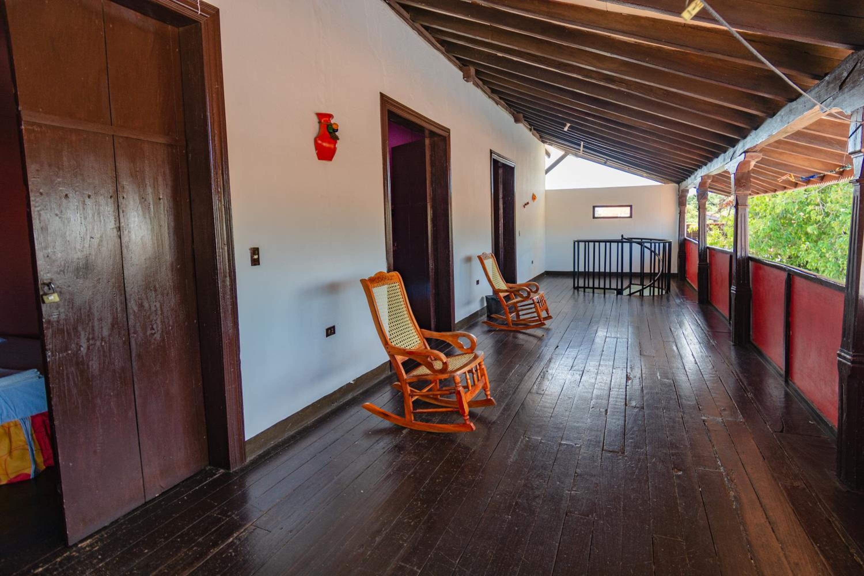 Hostal Lazybones view 5