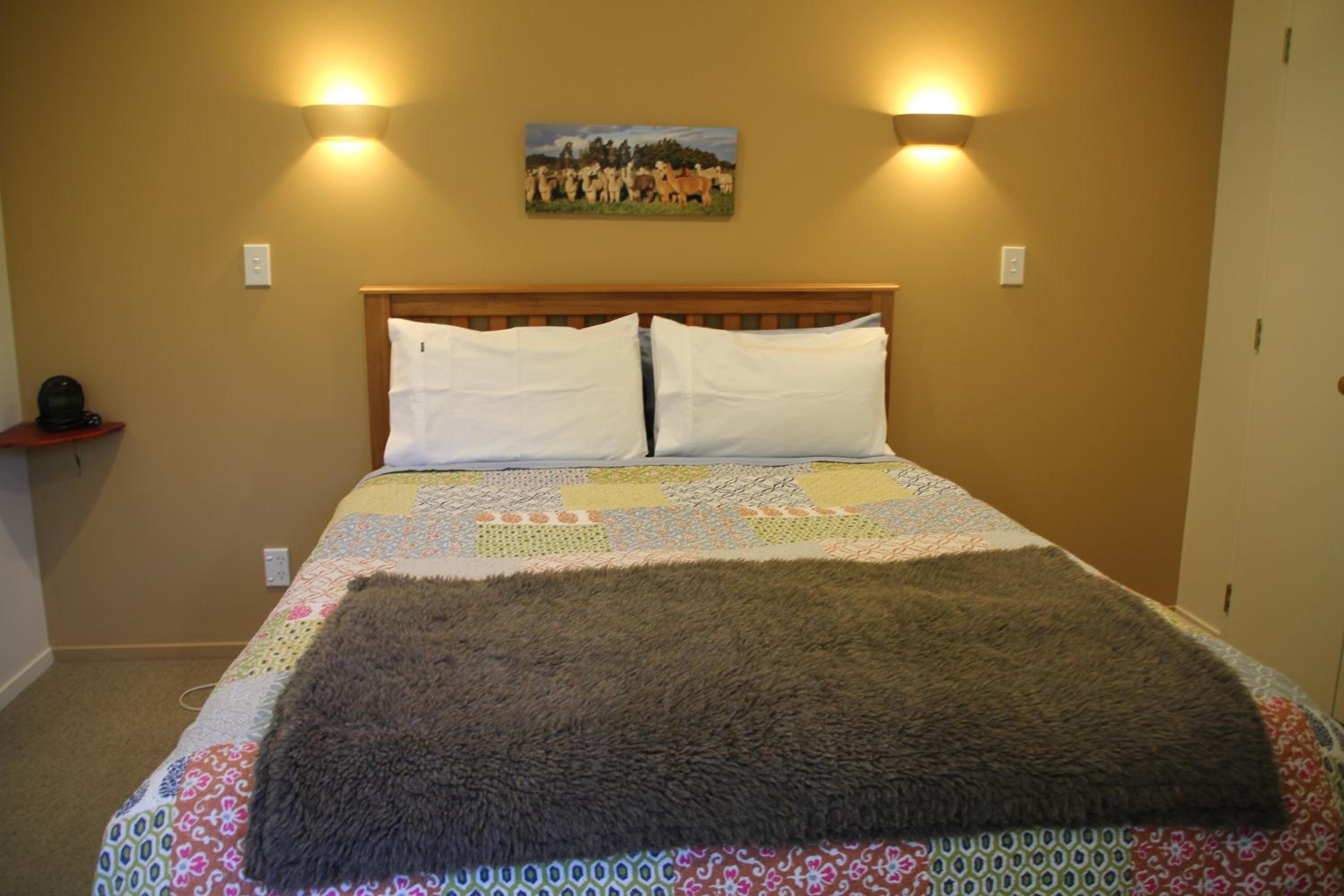 Silverstream Alpaca Farmstay & Tour