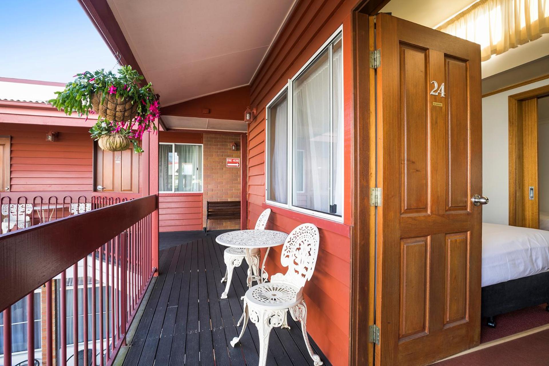 Downs Motel