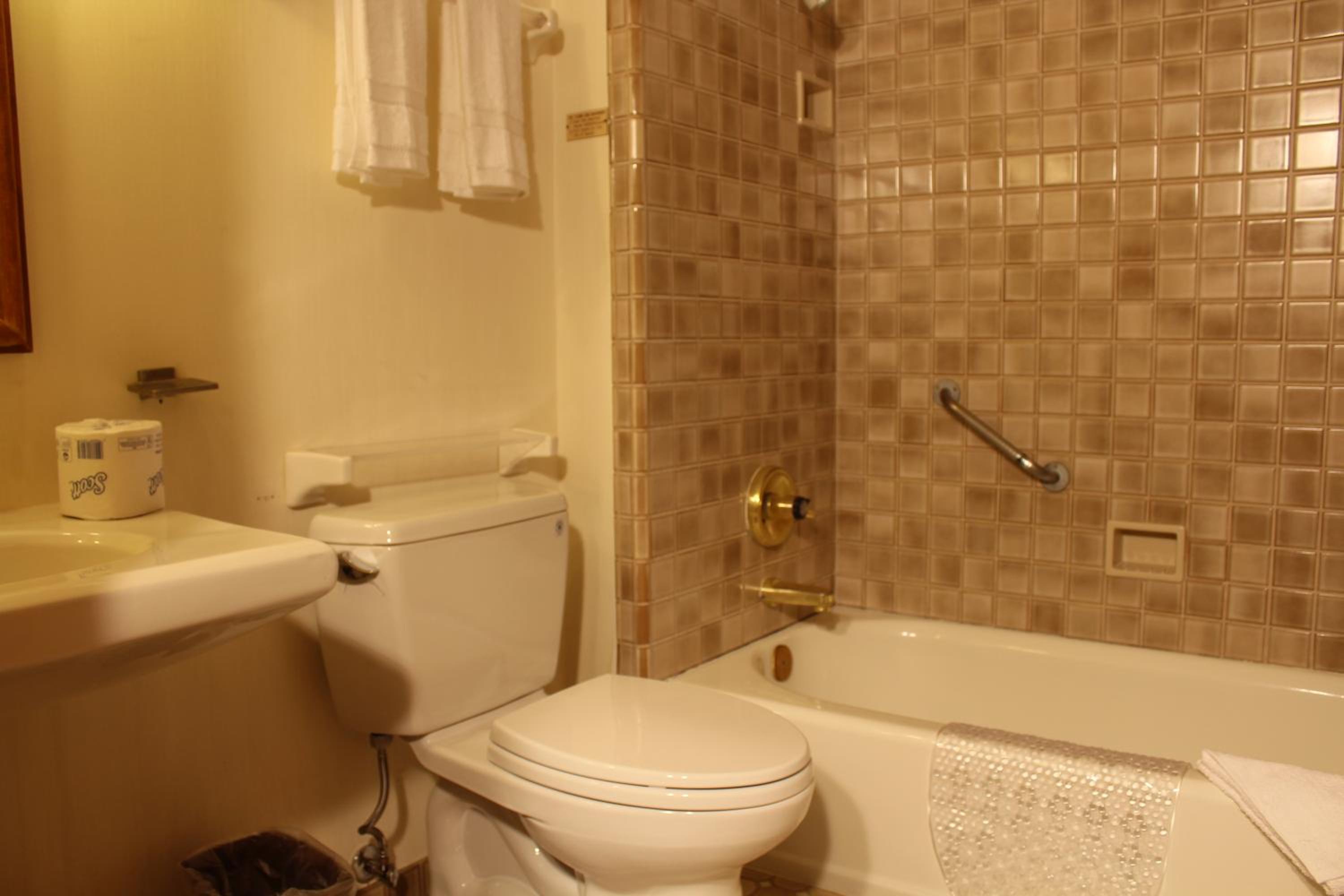 Pacific Grove Inn, photo 32