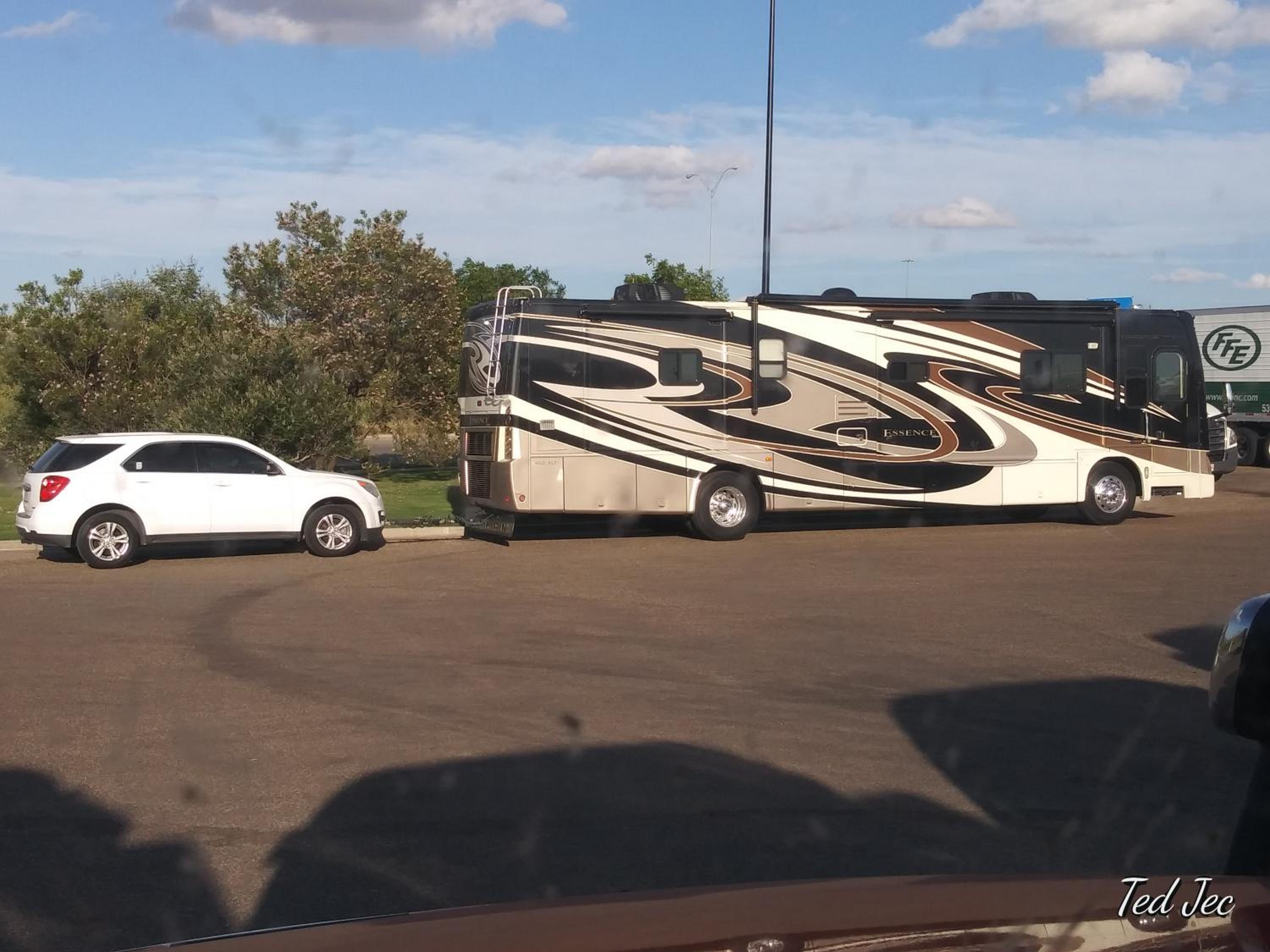 Van Horn Vacations - Camping at Desert Gardens Oasis at Lobo, Texas - Property Image 1