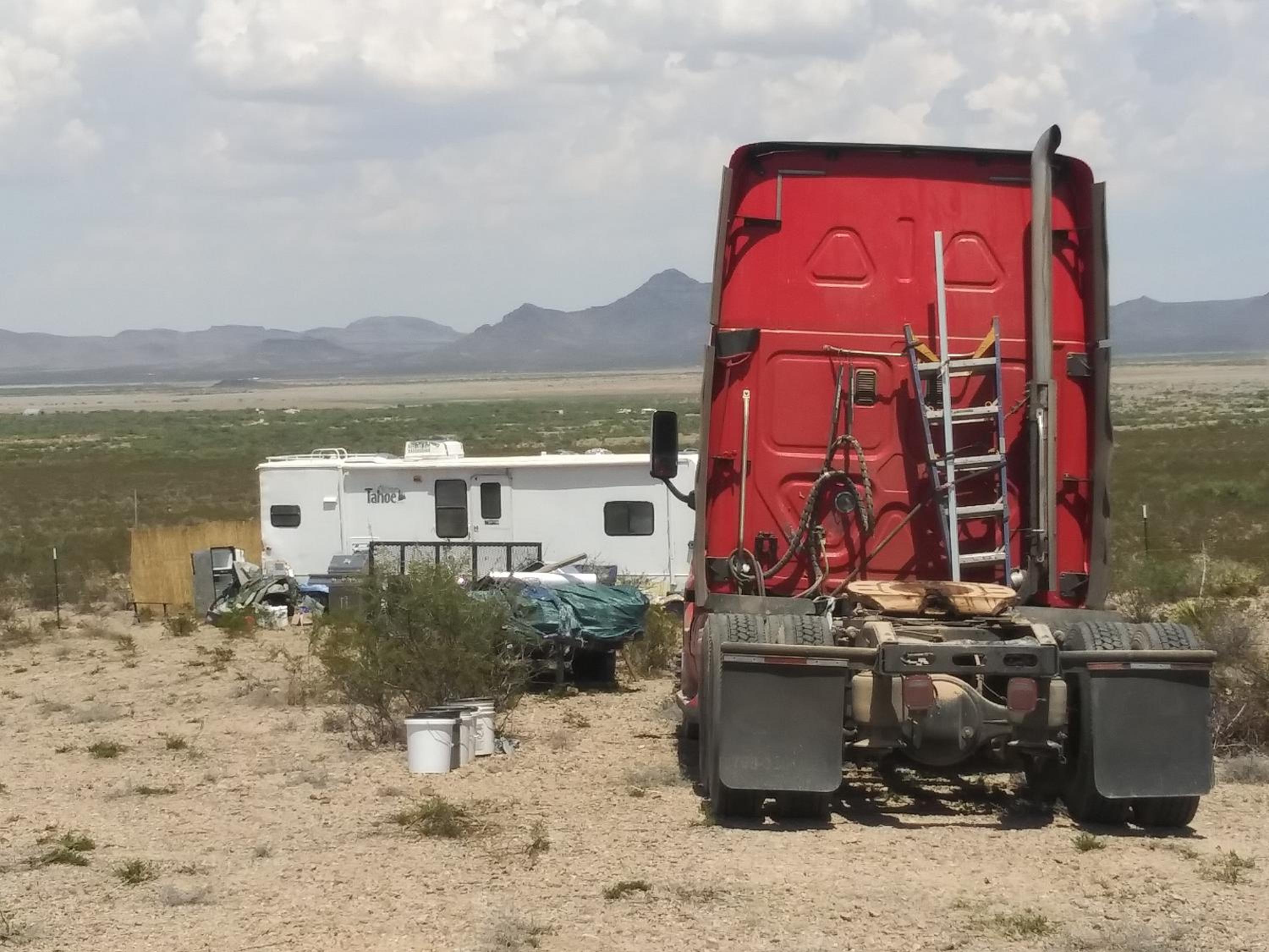 Van Horn Vacations - Camping at Desert Gardens Oasis at Lobo, Texas - Property Image 4