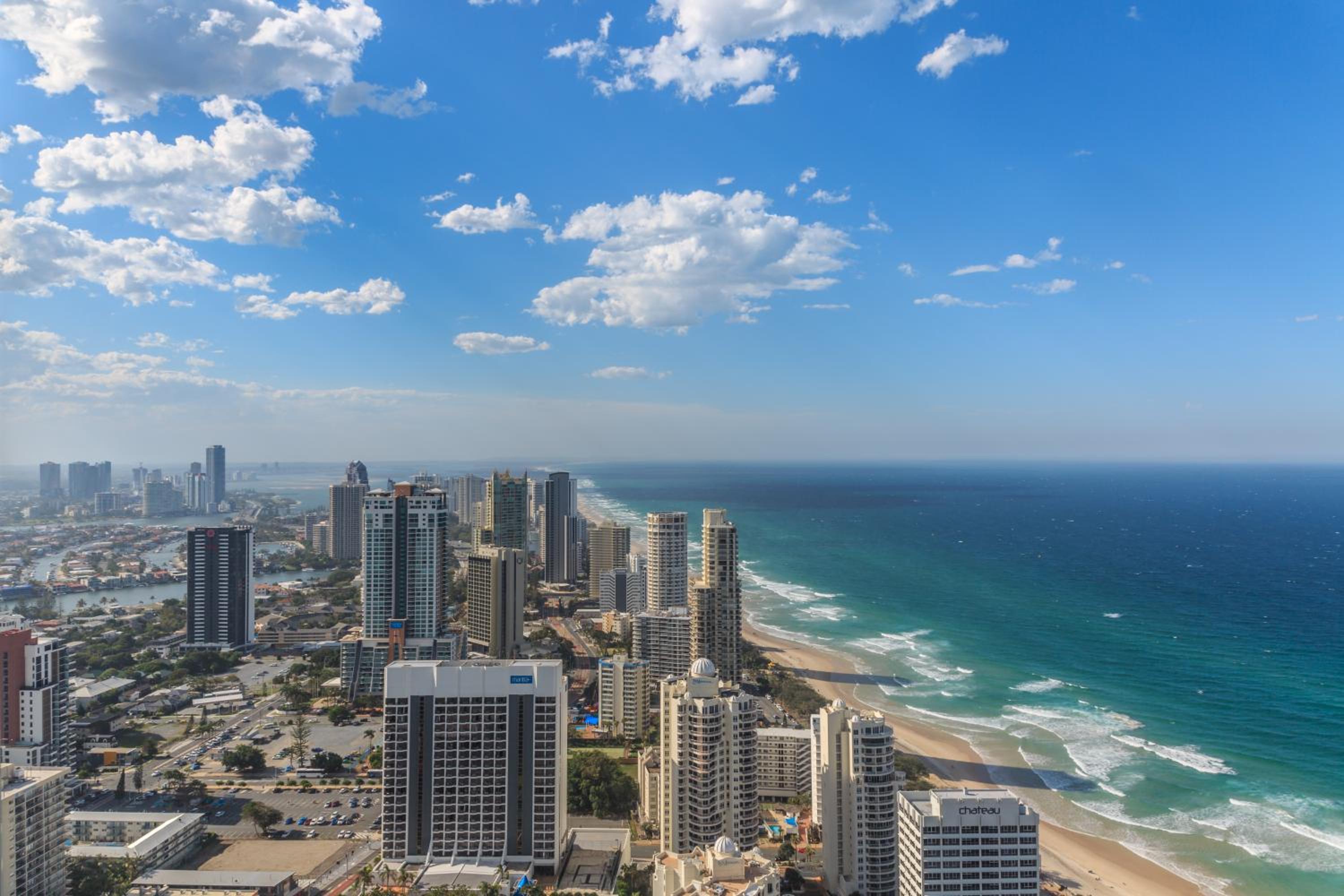 Number 1 H Residences - WiFi, Parking & More by Gold Coast Holidays