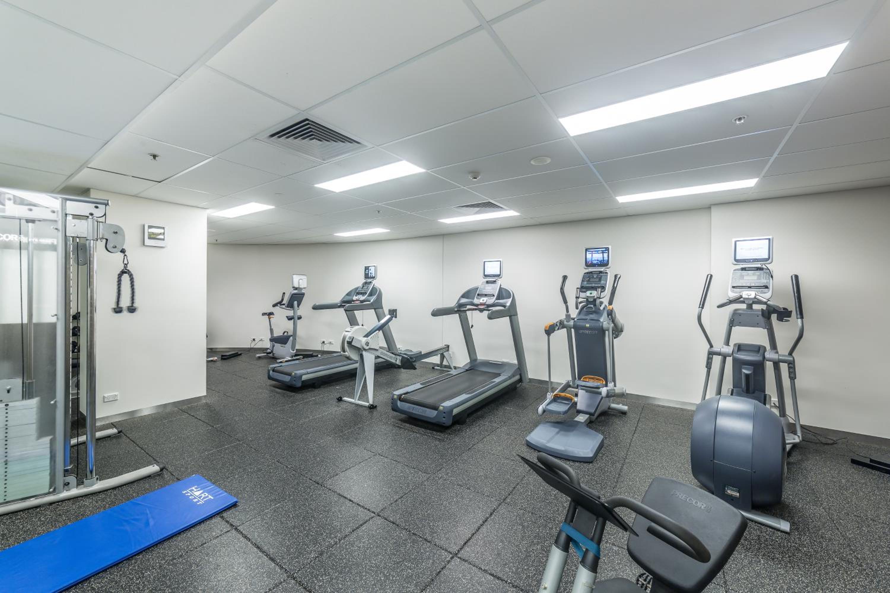 Number 1 H Residences - WiFi, Parking & More by Gold Coast Holidays