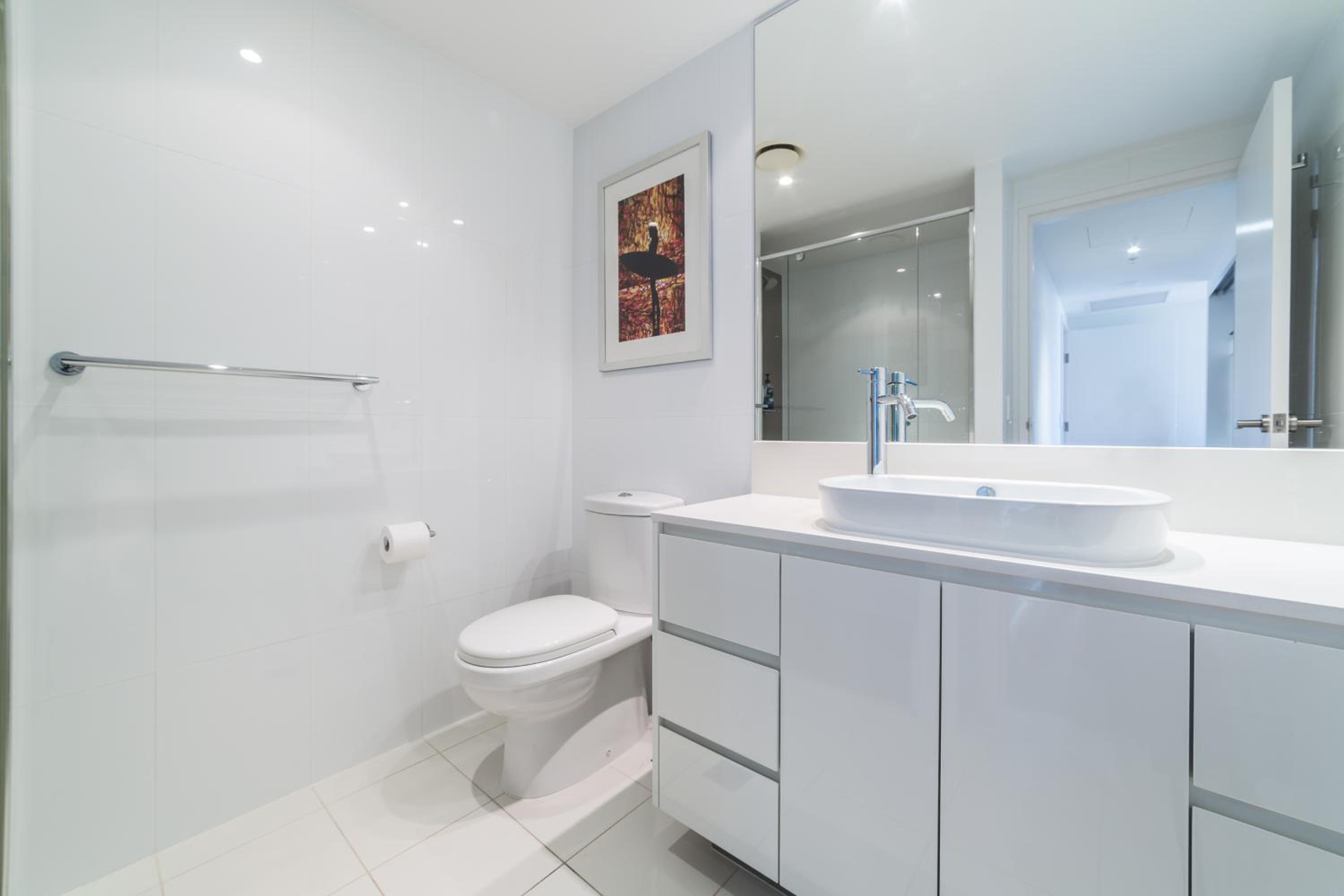 Number 1 H Residences - WiFi, Parking & More by Gold Coast Holidays
