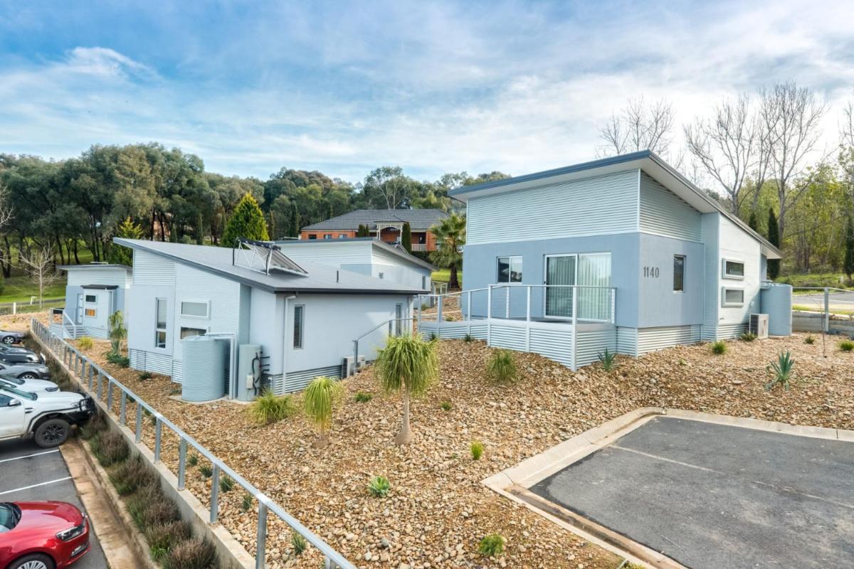 Albury Yalandra Apartment 2 view 3