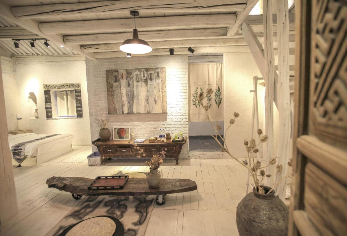 DaLi Xizhou Ji Yi Si Guest House
