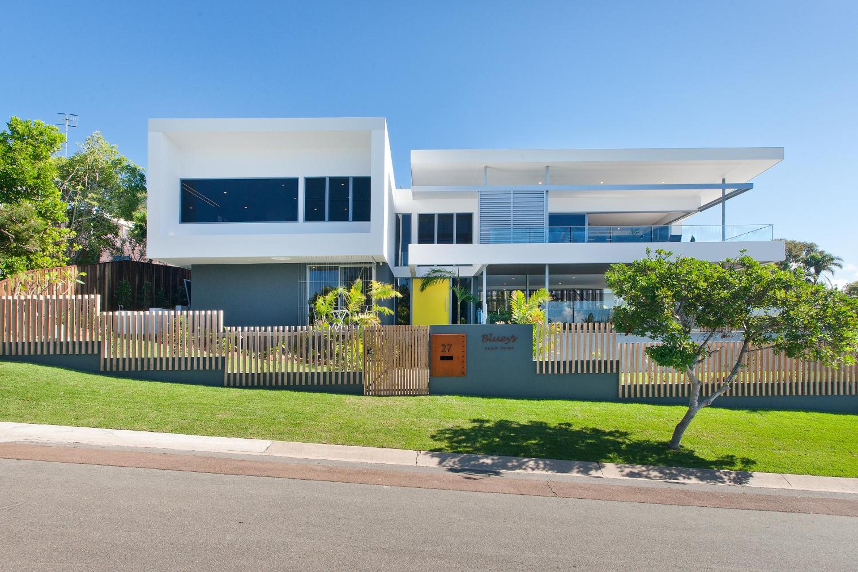Bluey's Beach House - 5 Bedroom