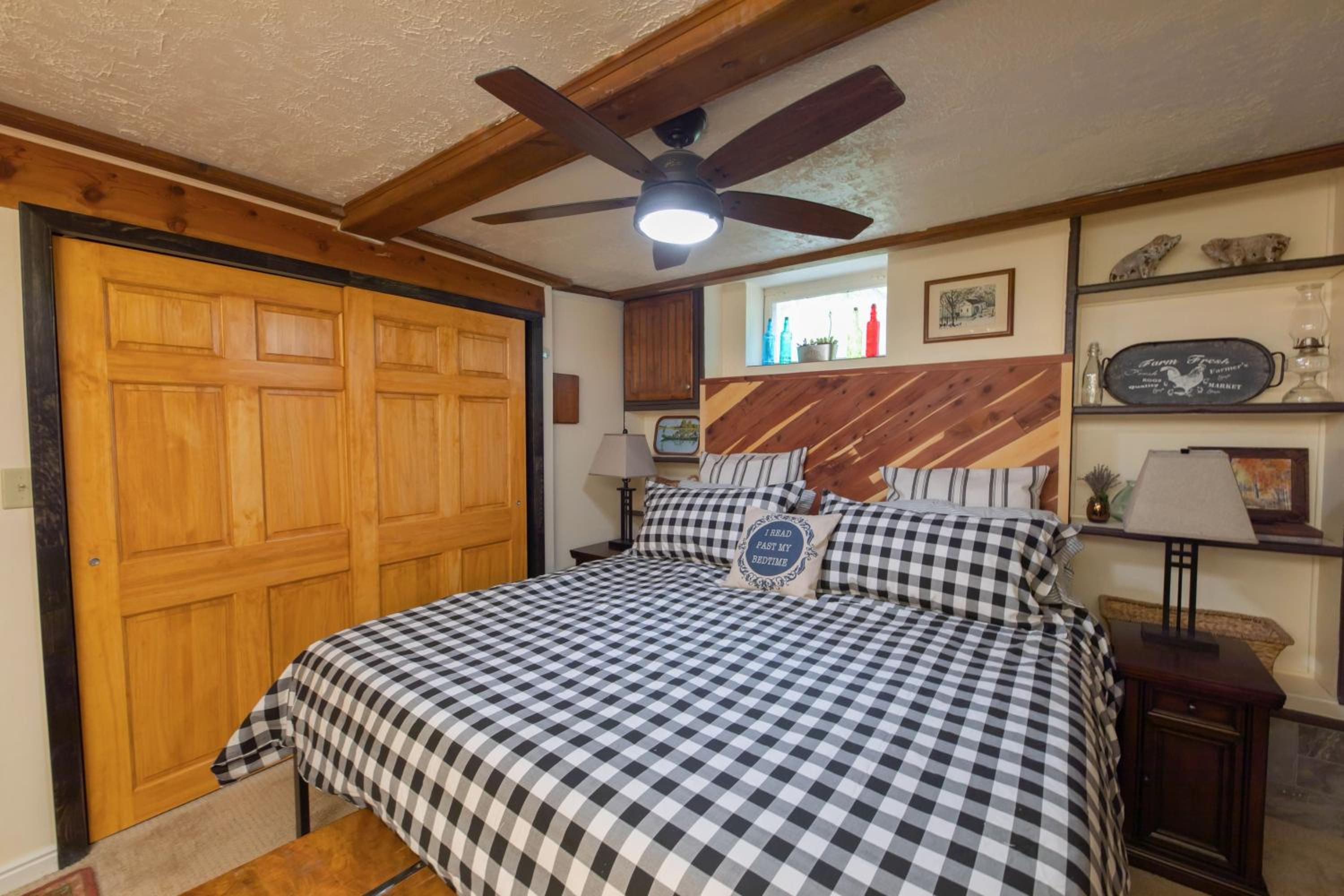 Guest Suite at The Red House basement attached with private entrance view 4