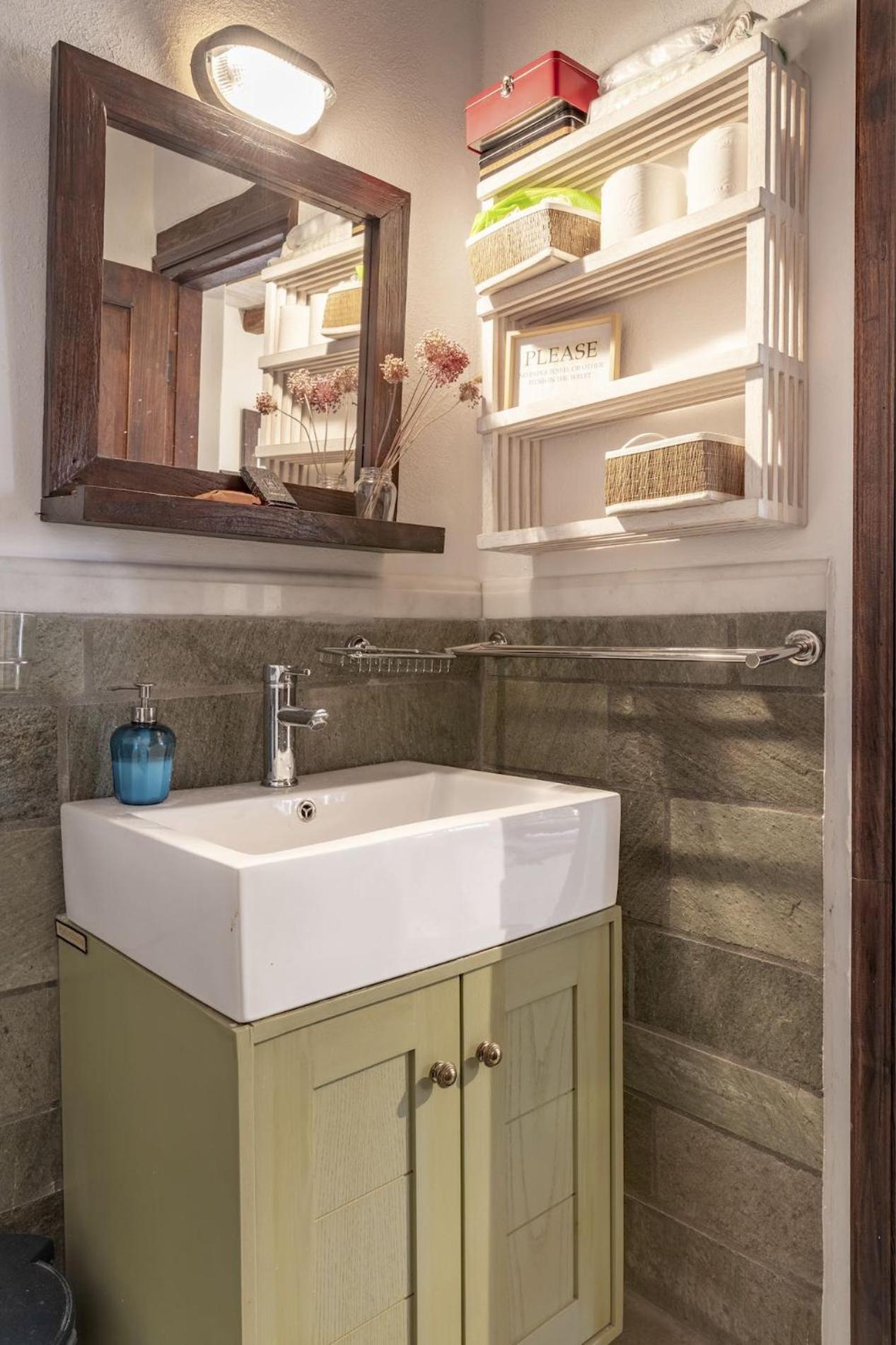 Pelion Homes
