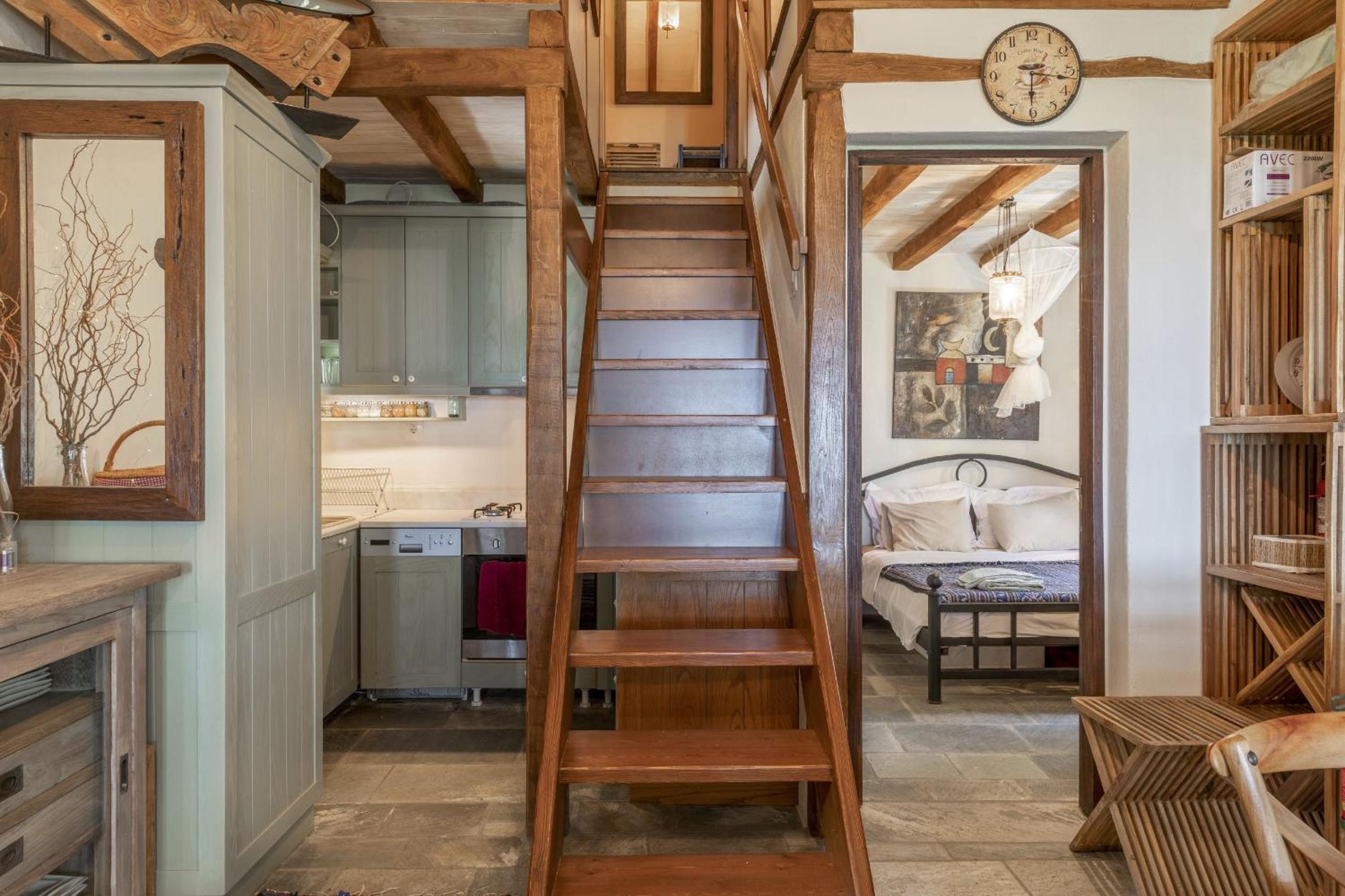 Pelion Homes