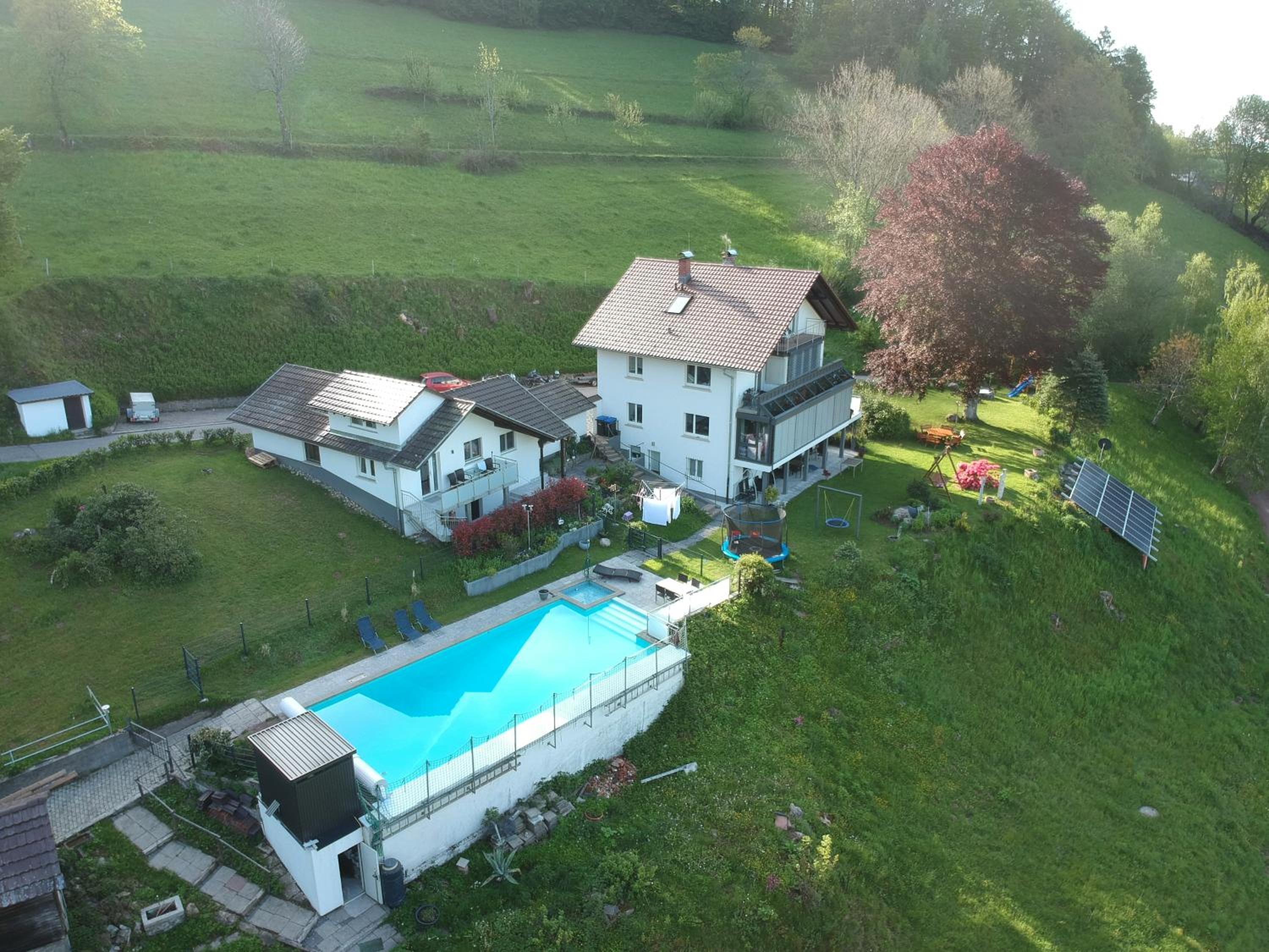 Traumhafte Ferienwohnung mit Pool en Steinen