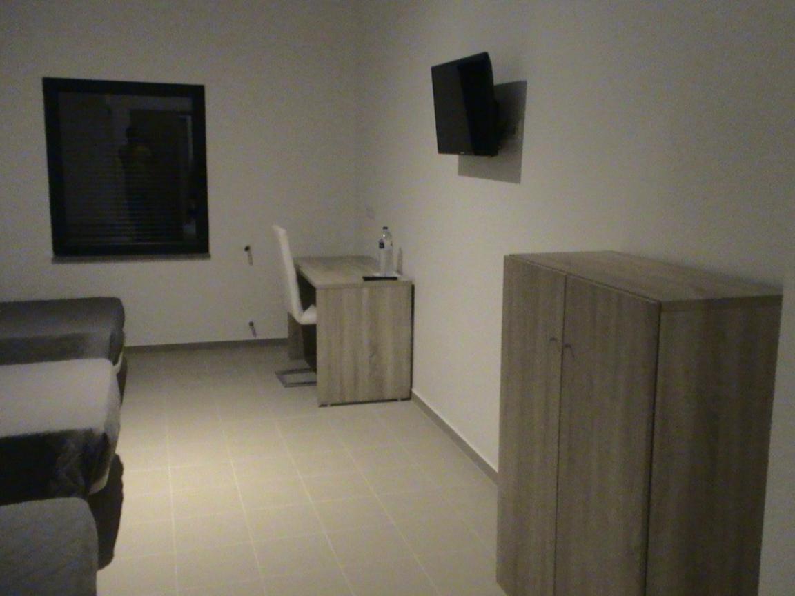Photo 44