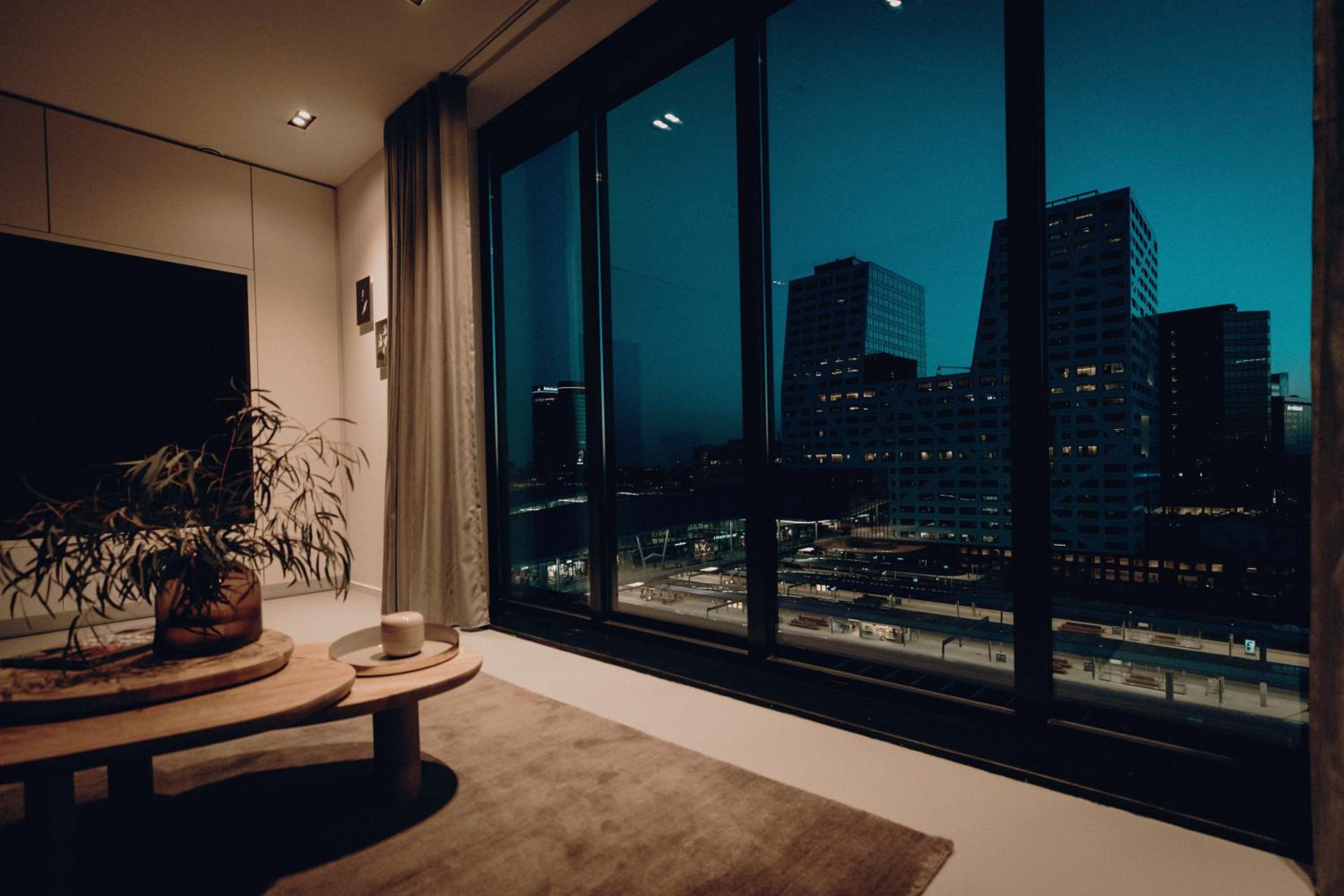 CREATIVE VALLEY NEST – Luxury Rooftop Apartments view 4