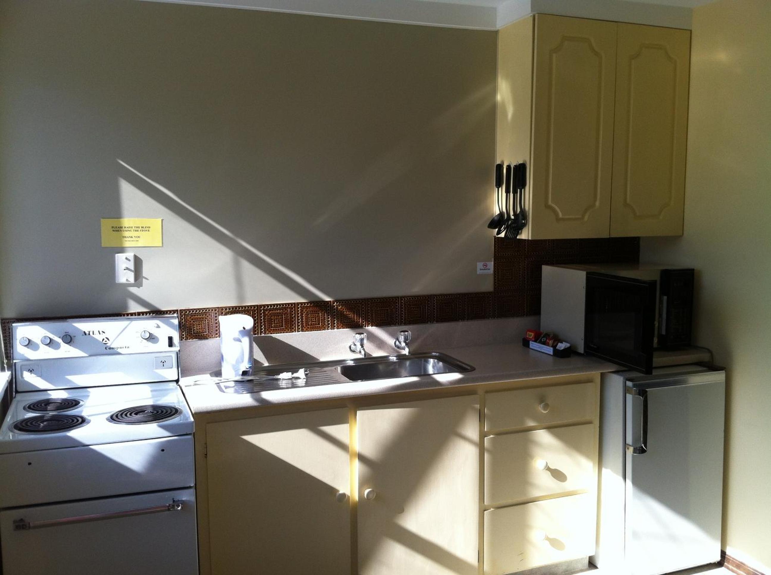 Ferry Motel