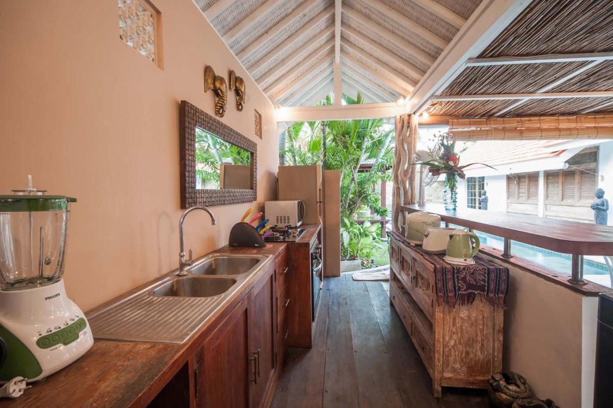 Coco Poco Villa Seminyak view 5
