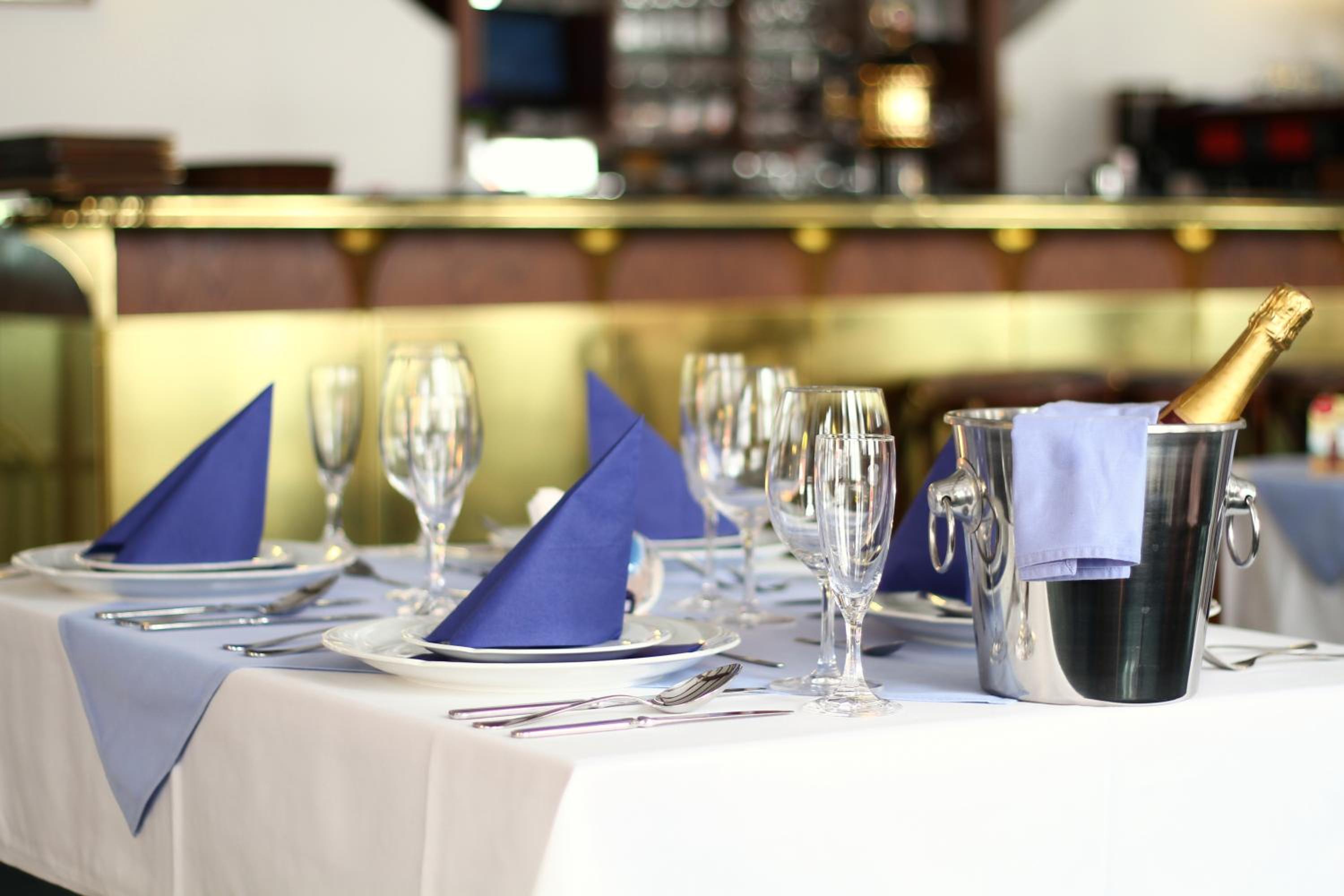 restaurant