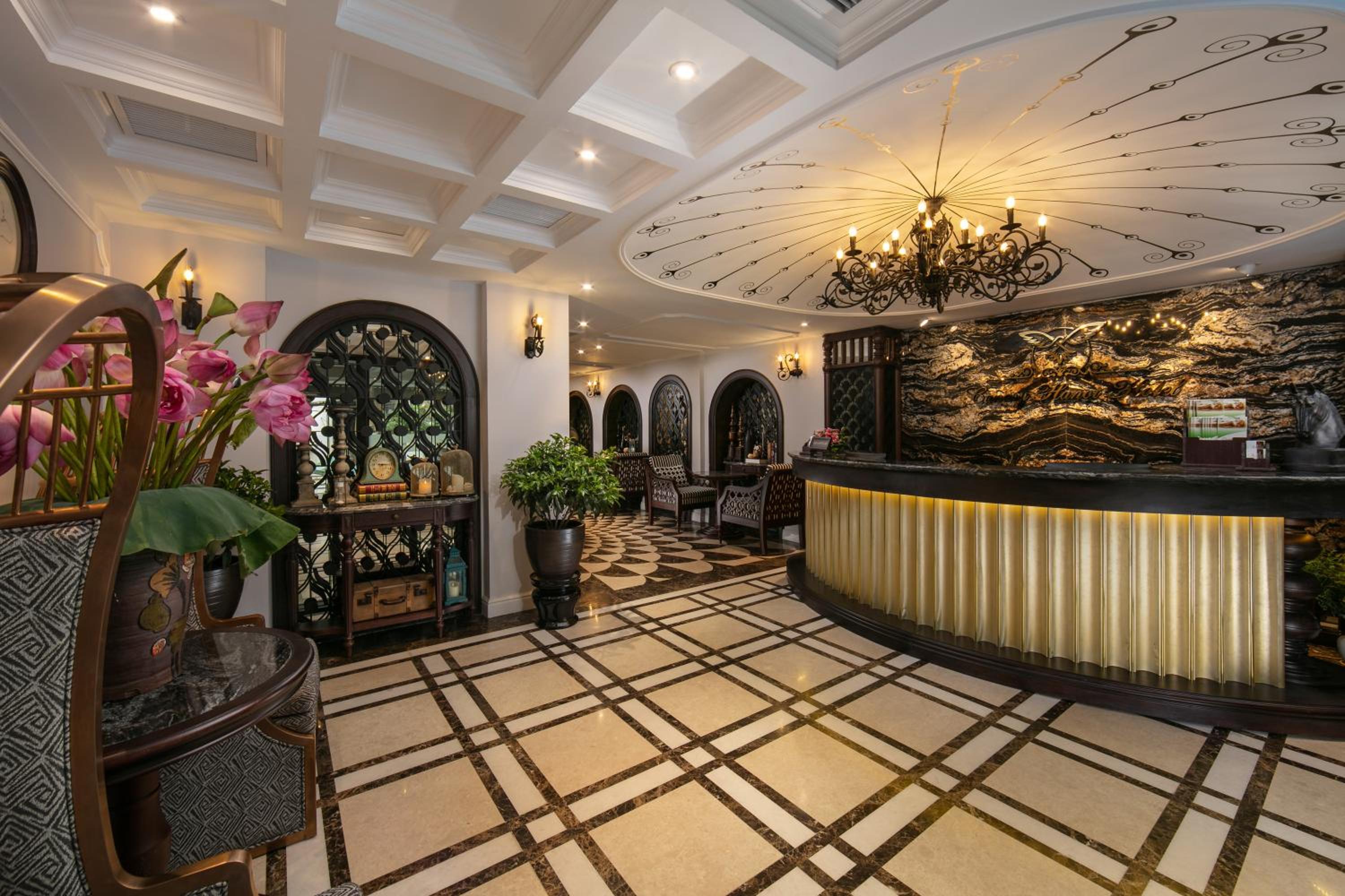 Canary Hotel photo 2