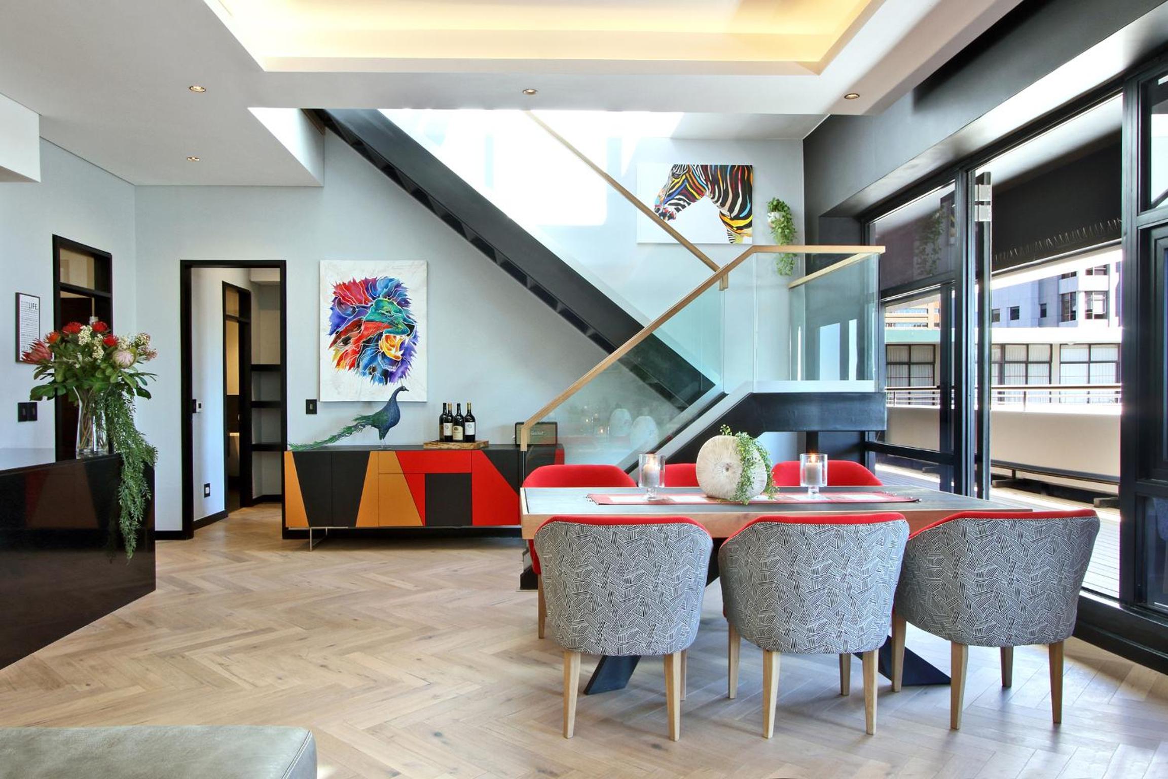 Crayfish Penthouse - The Onyx Cape Town view 4
