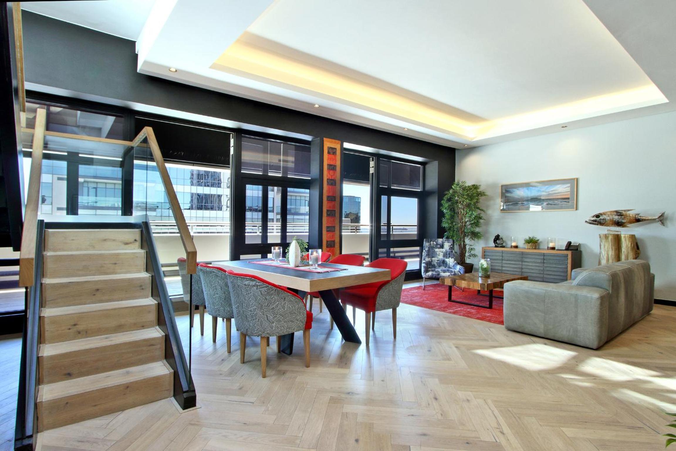 Crayfish Penthouse - The Onyx Cape Town view 5